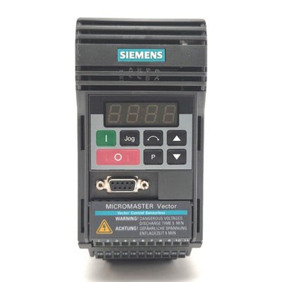 Siemens 6SE3212-0DA40 MICROMASTER Vector AC Drive VFD, 0-650Hz, 380/500VAC, 1HP