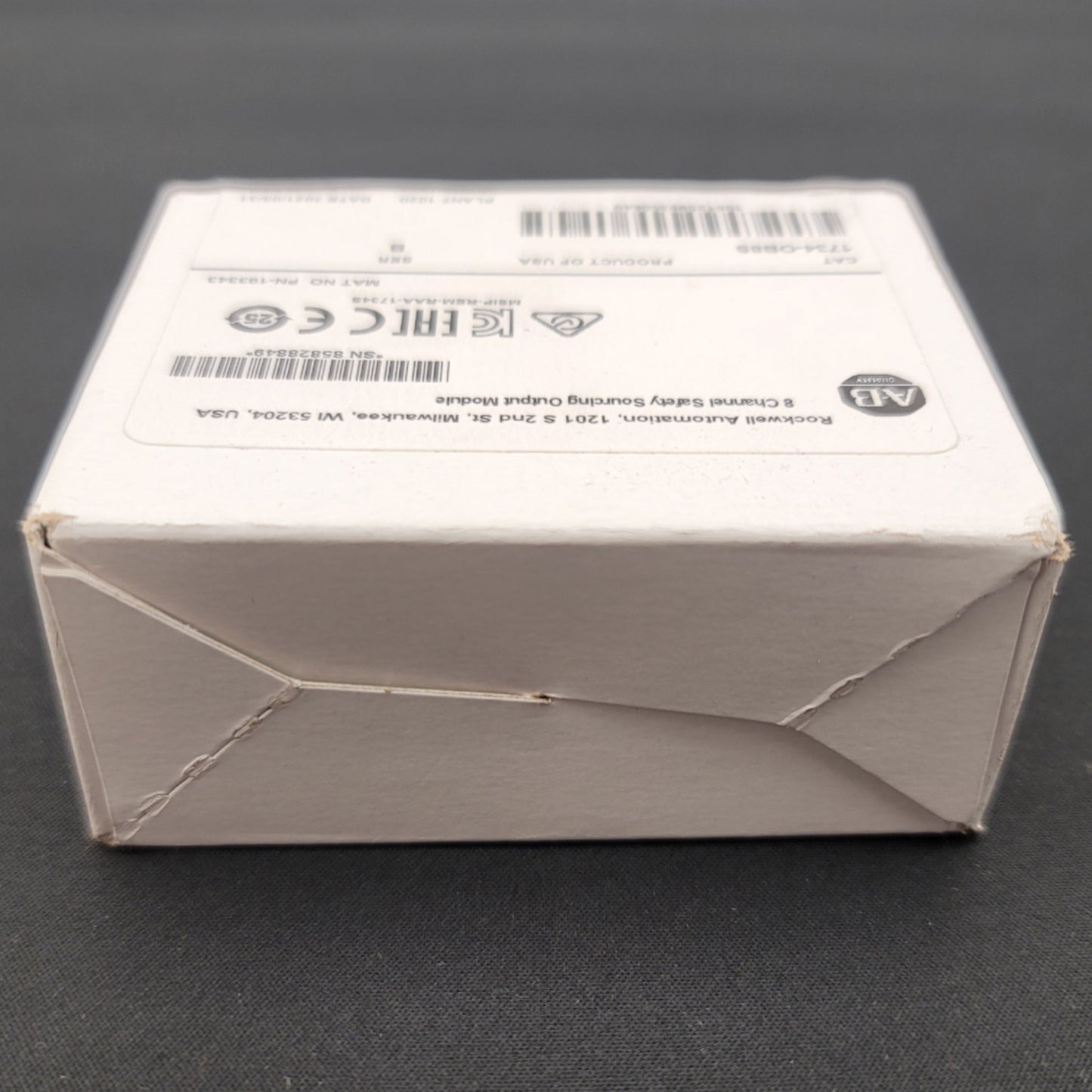 New Allen Bradley 1734-OB8S Ser B DC Safety Output Module, 8 Points, Output: 24VDC