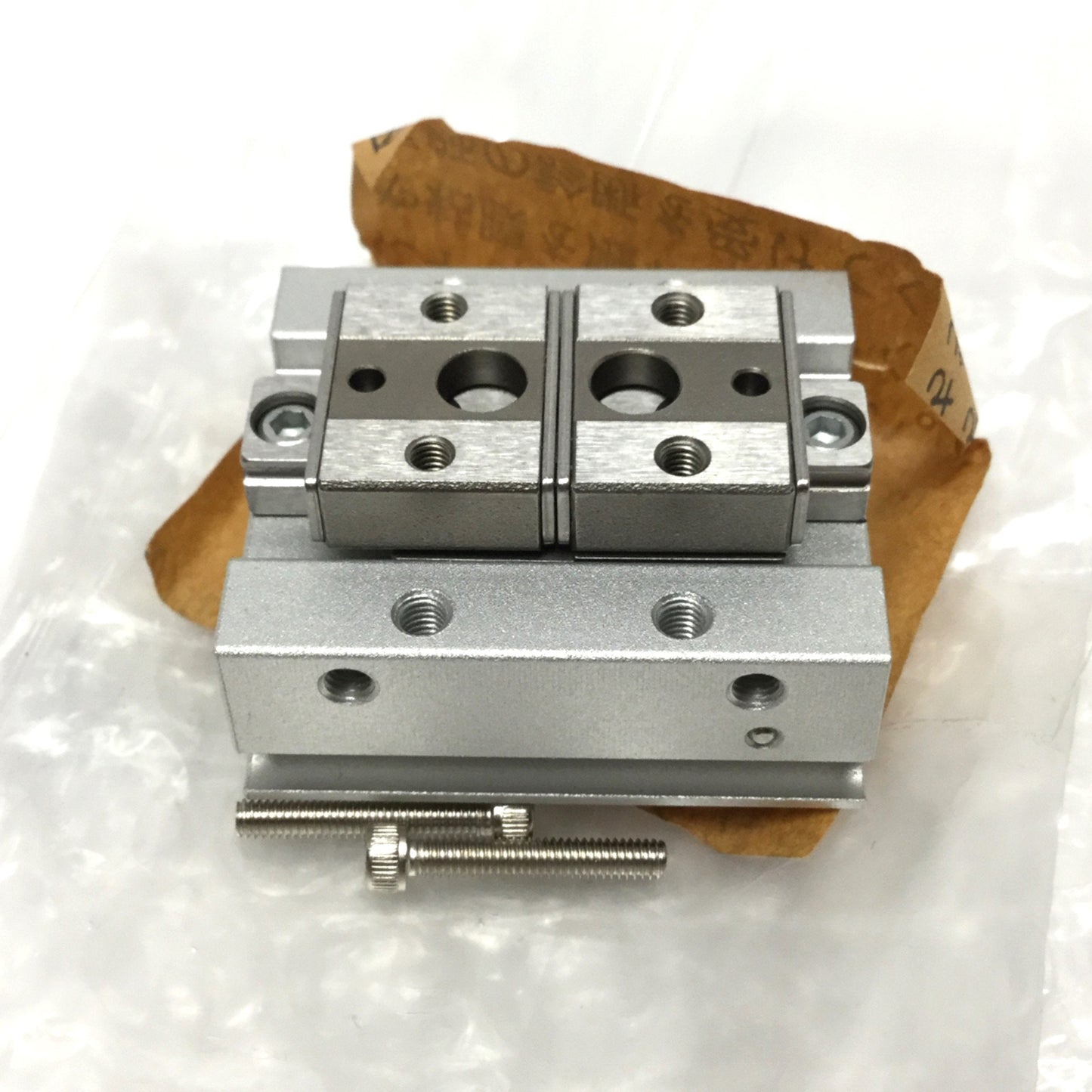 New – Open box SMC MHF2-8D Low-Profile 2-Finger Air Gripper, 8mm Bore, 8mm Stroke, M5 Ports