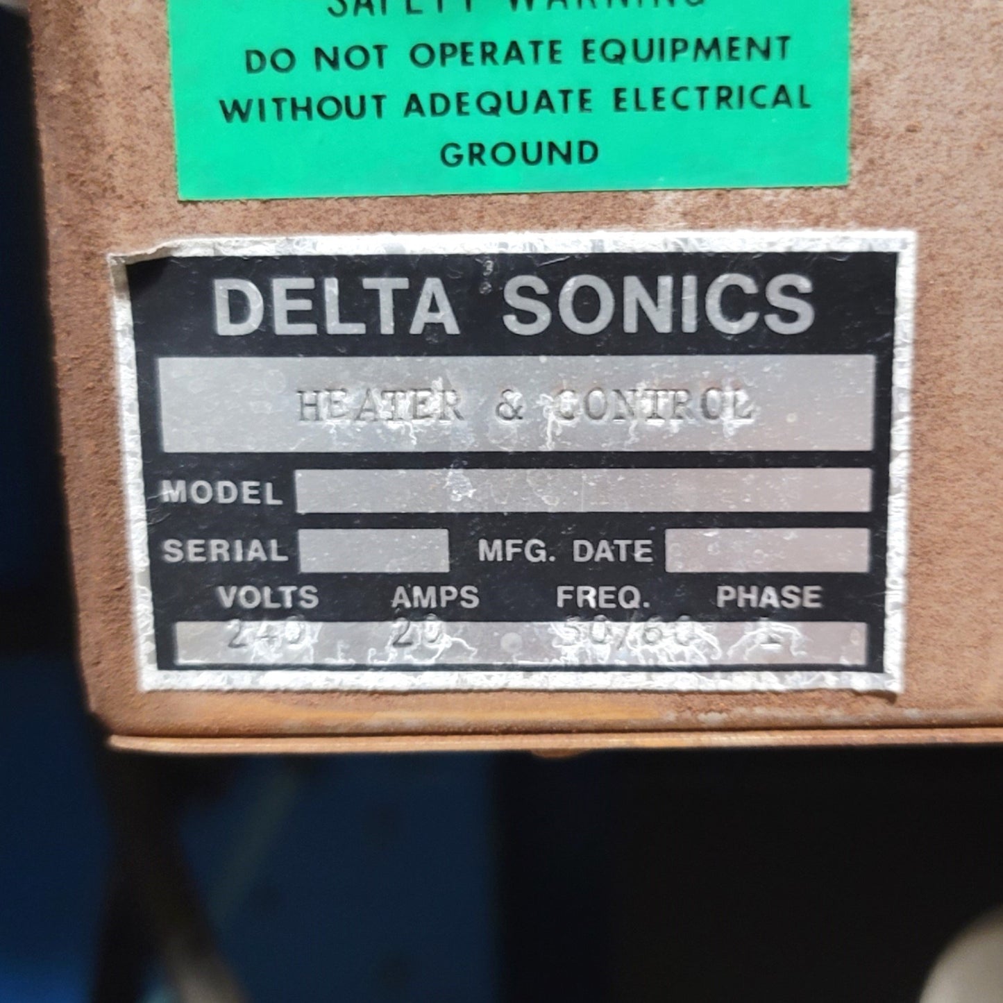 Used Delta Sonics UTCM 1820 Ultrasonic Console 18" x 20" Tank, 1800W, 240VAC 1-PH 8A
