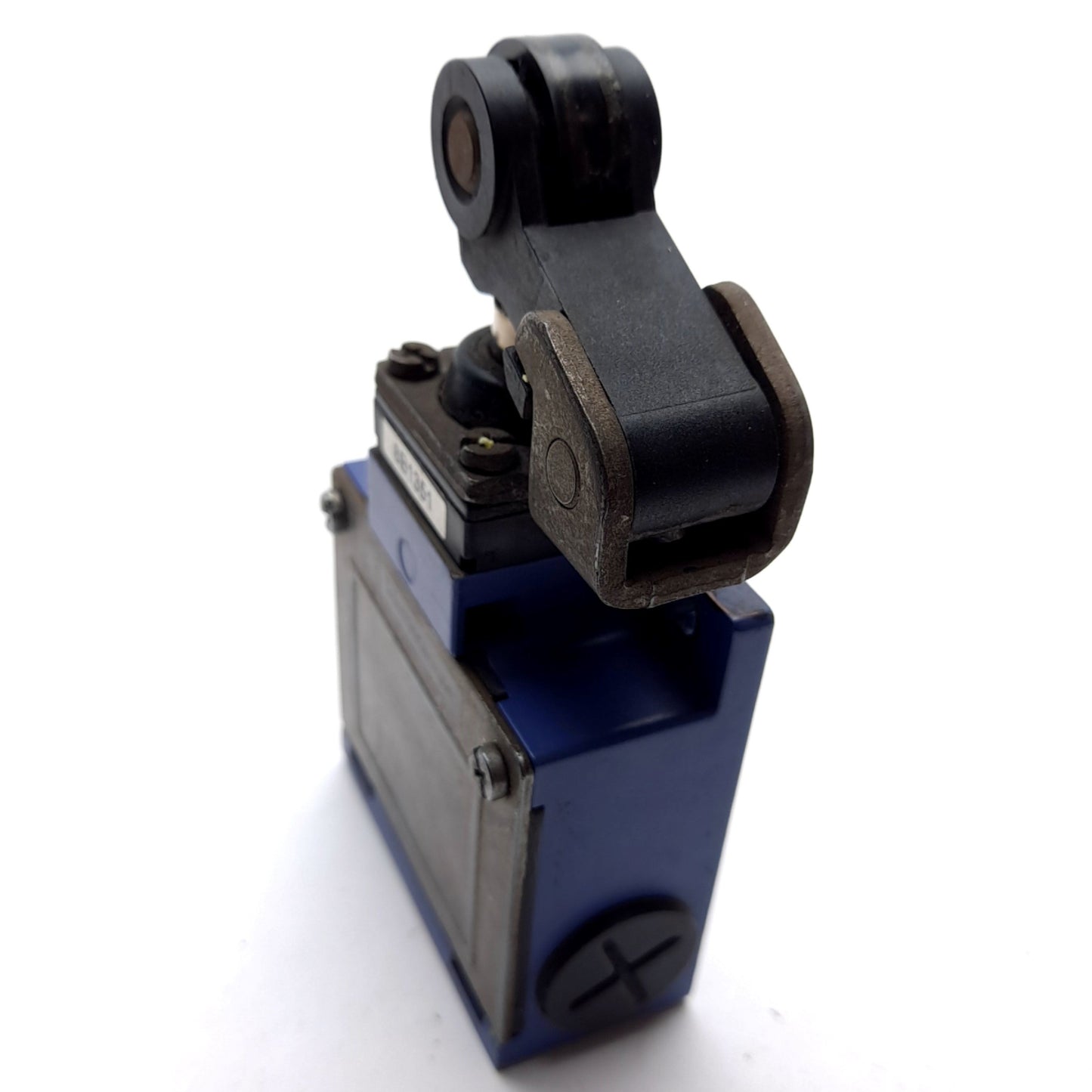 Used Telemecanique XCKM Roller Limit Switch, 1x N/O 1x N/C, Rating: 240VAC 3A