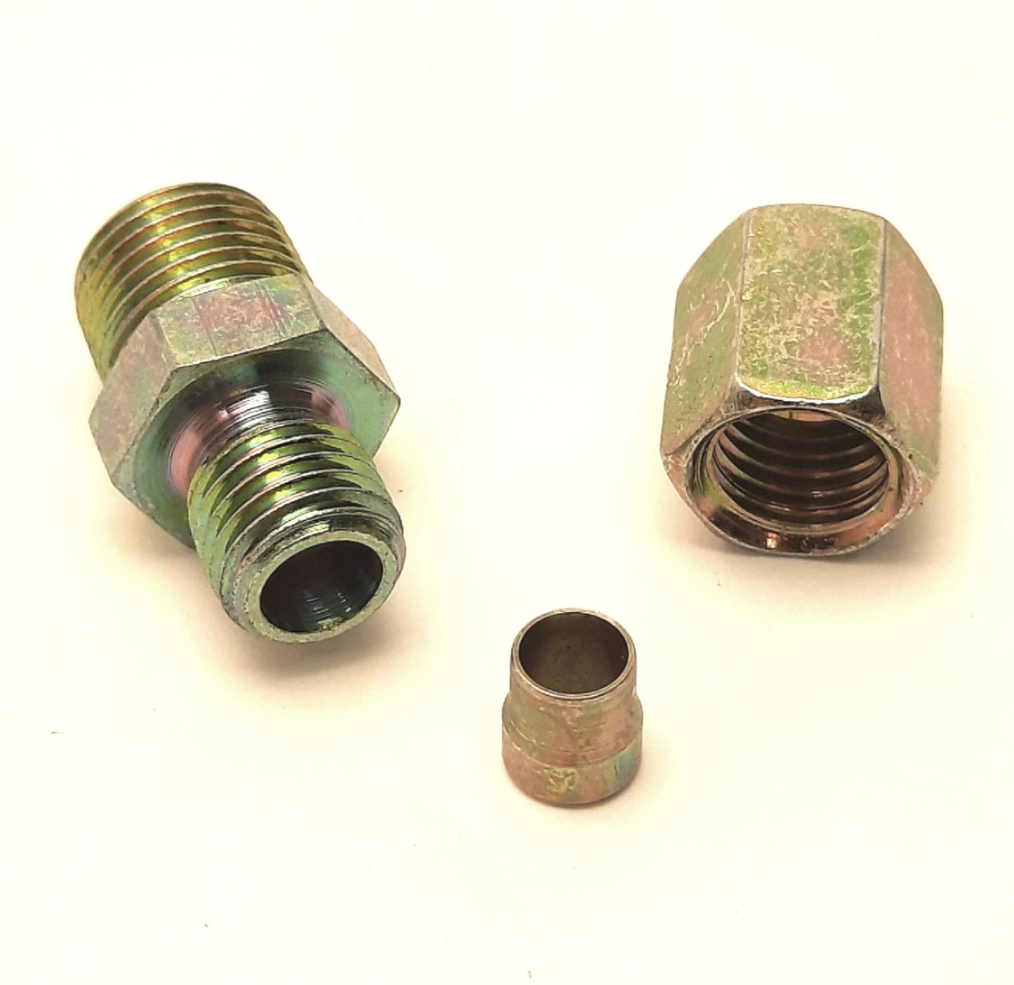 Used Lot of 8 Eaton 7205x3 Weatherhead Male Connector 1/8" NPT to 3/16" Flareless