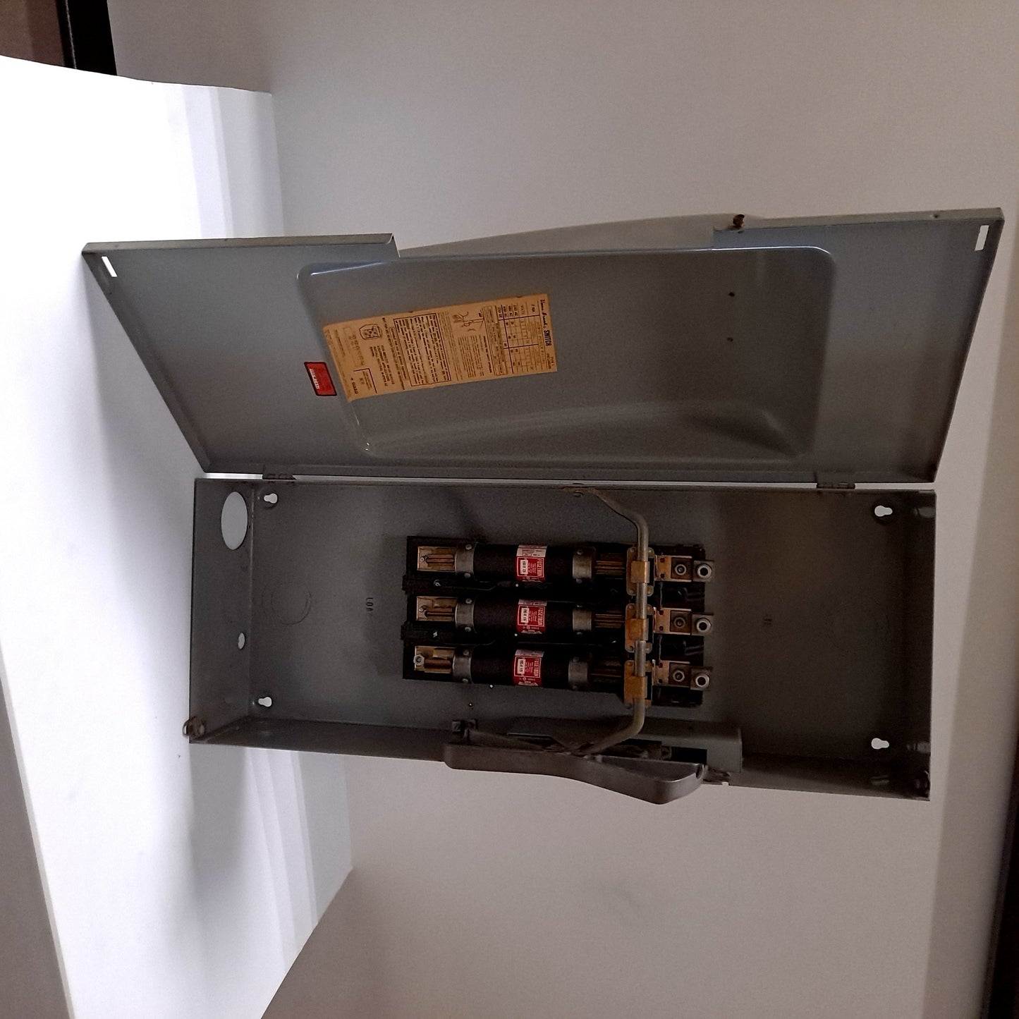 Used Gould Shawmut F-354 Heavy Duty Enclosed Switch 600VAC 250VDC 3-Pole 3 Phase 9"