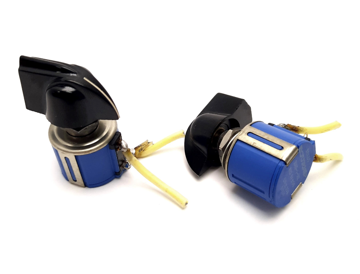 Used Lot of 2 Bourns 3450S-1-502 Rotary Potentiometer 5k Ohms, 2W, 10 Turns, W/ Knob