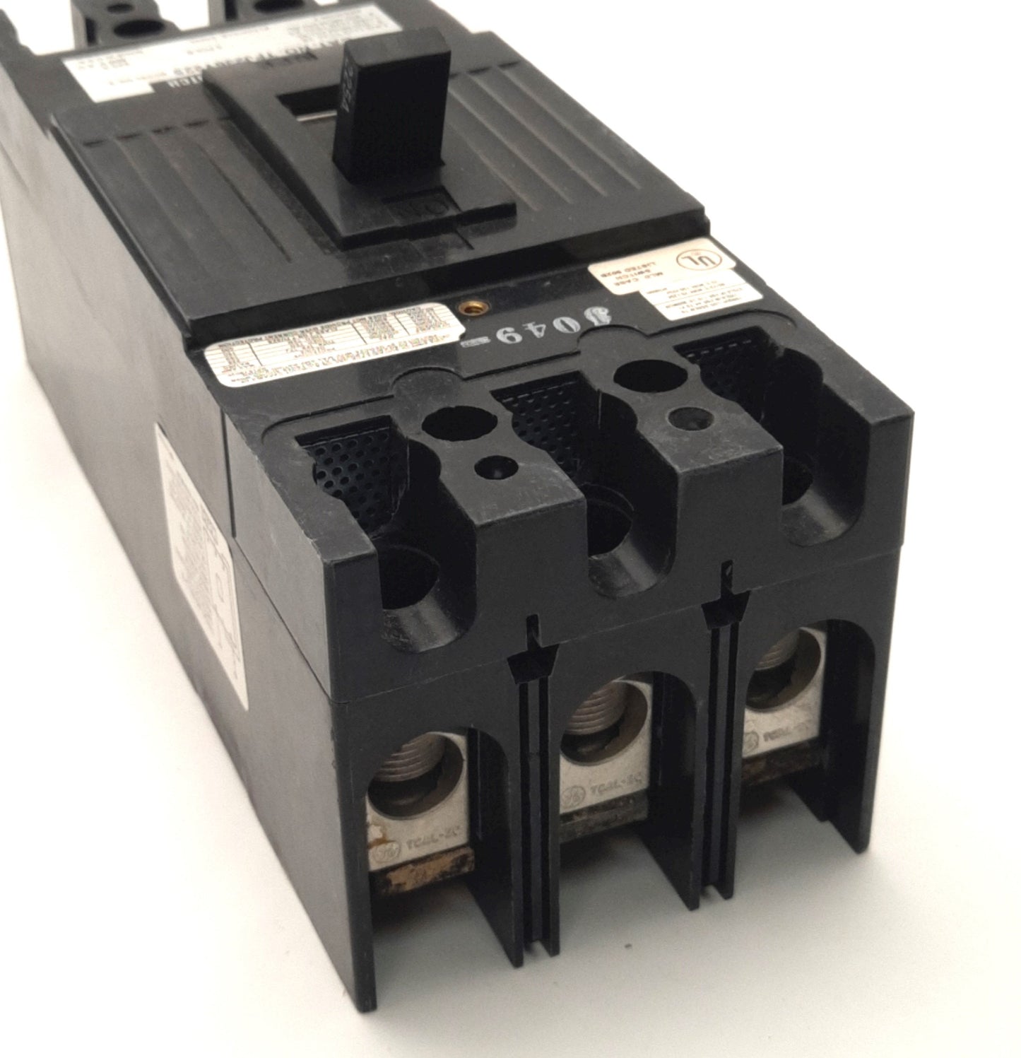 Used General Electric TFJ236Y225 Circuit Breaker 3-Pole, 225A, 600v AC, 22kA@480v AC