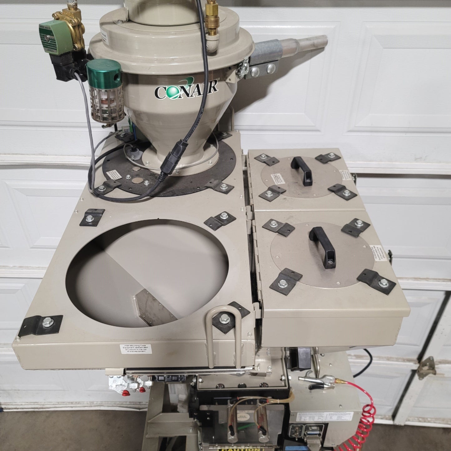 Used Conair Maguire GB/WSB 140 4-Hopper Weigh Scale Blender With Conair Loader 115VAC