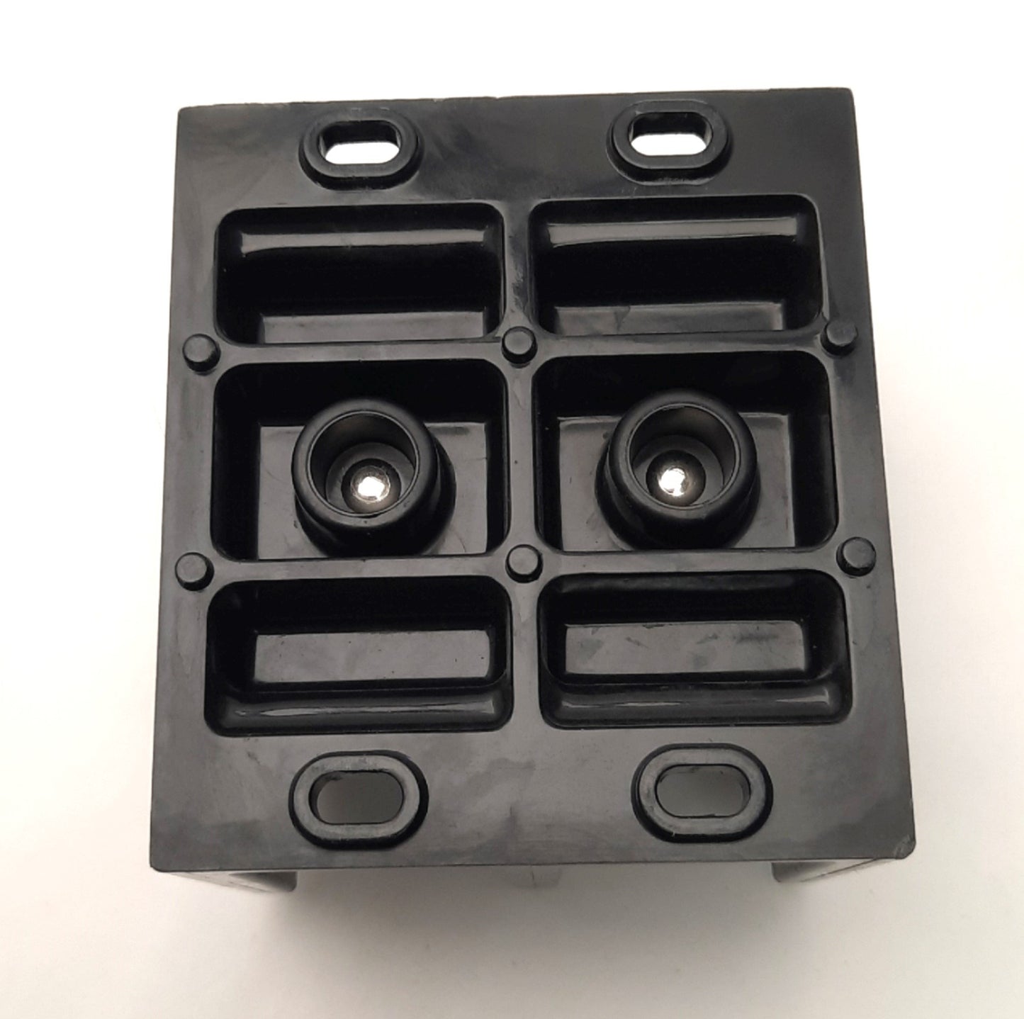 Used Cooper Bussman 16321-2 Power Distribution Block 2-Pole, 600 Volts, 175 Amps