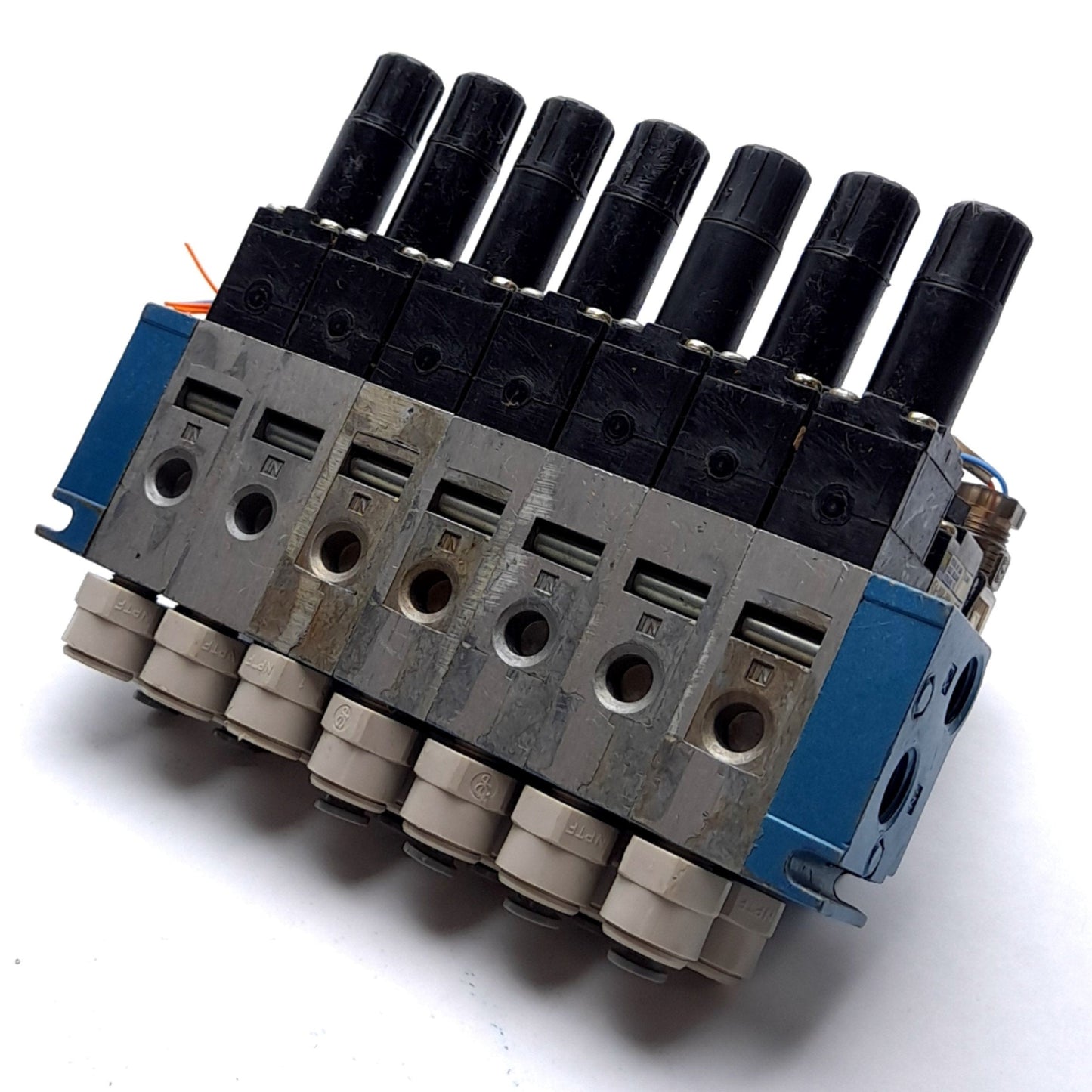 Used MAC 45A-MAK-DDAJ-2KE Solenoid Valve x7 With Manifold Rating: 24VDC 4.2 Watts