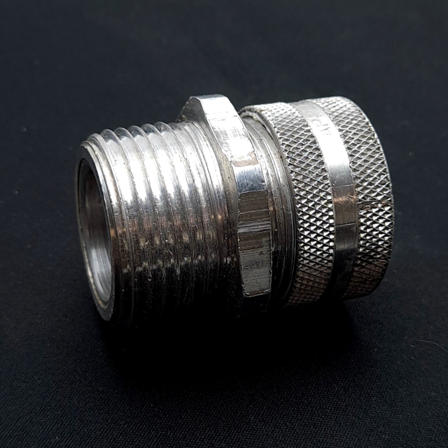 Used Appleton CG112125 Liquid Tight Cable Connector Hub, Cable Range 1.125 - 1.250"