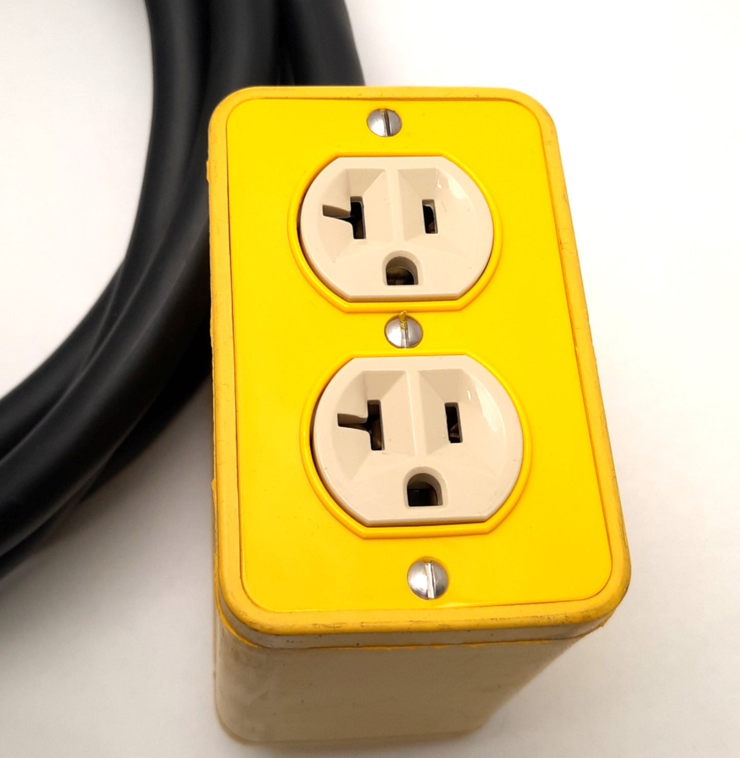 Used Woodhead 3000-10 Junction Box Wired to 20A Twist Lock 11.5' H2O Resistant Cable