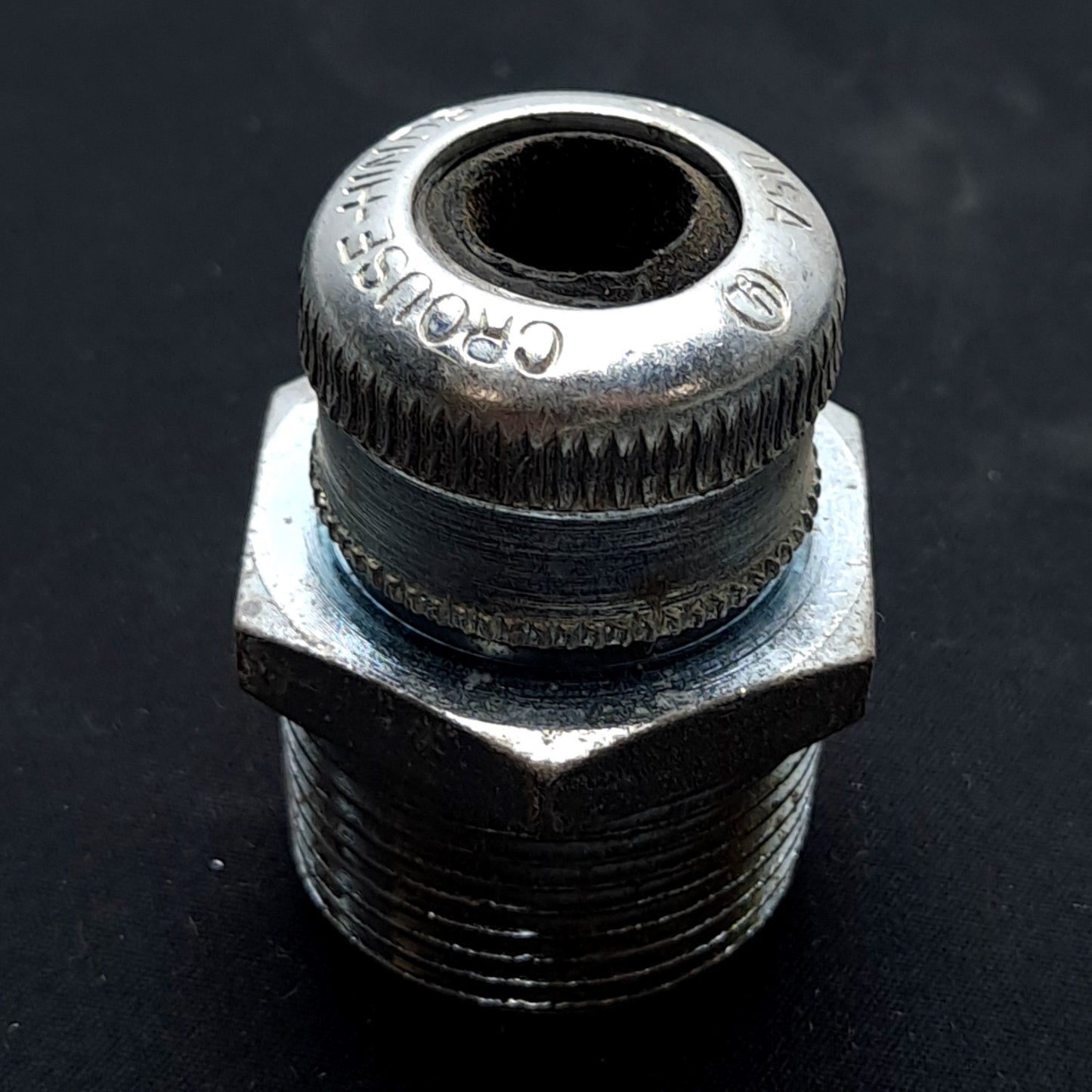 Used Crouse-Hinds CGB4911 Cord Connector 1-1/4" MPT, 1.188 TO 1.375" Zinc Plated