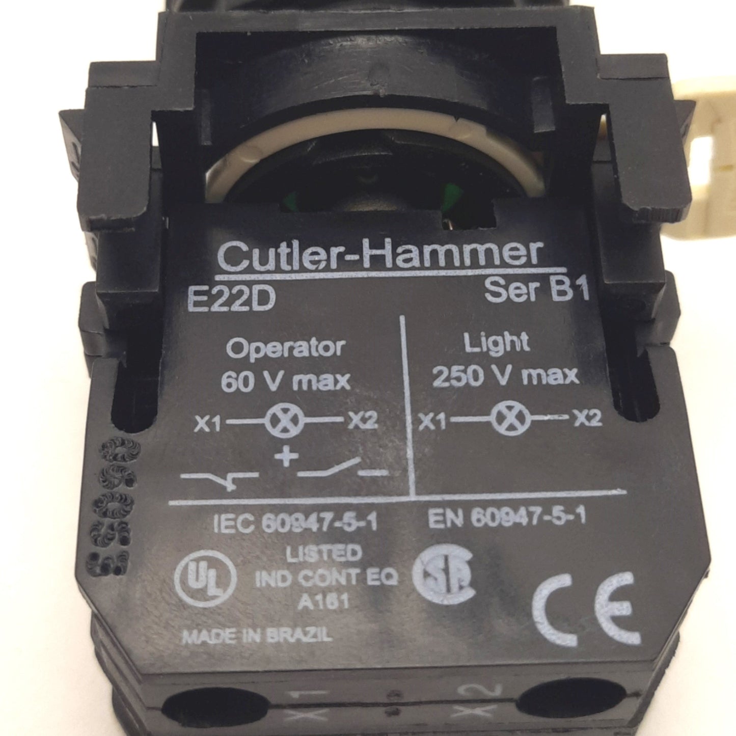 Used Eaton E22NB3 Illuminated Pushbutton, Green, 1NO, Momentary, 22.5mm, E22D, E22B2