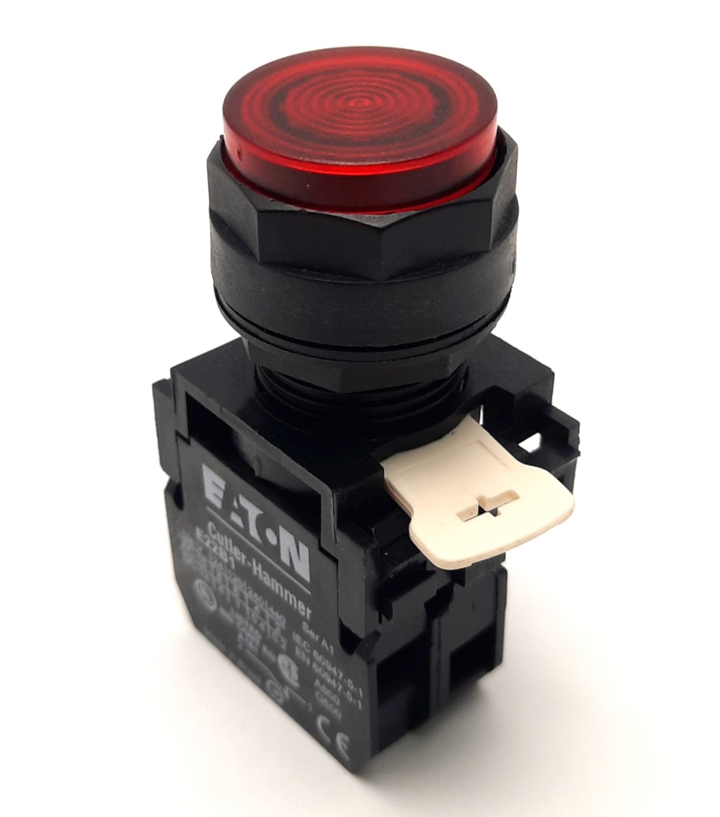 Used Eaton E22EB2 Illuminated Pushbutton With 1 NC Contact, Red, Momentary, 600v 10A