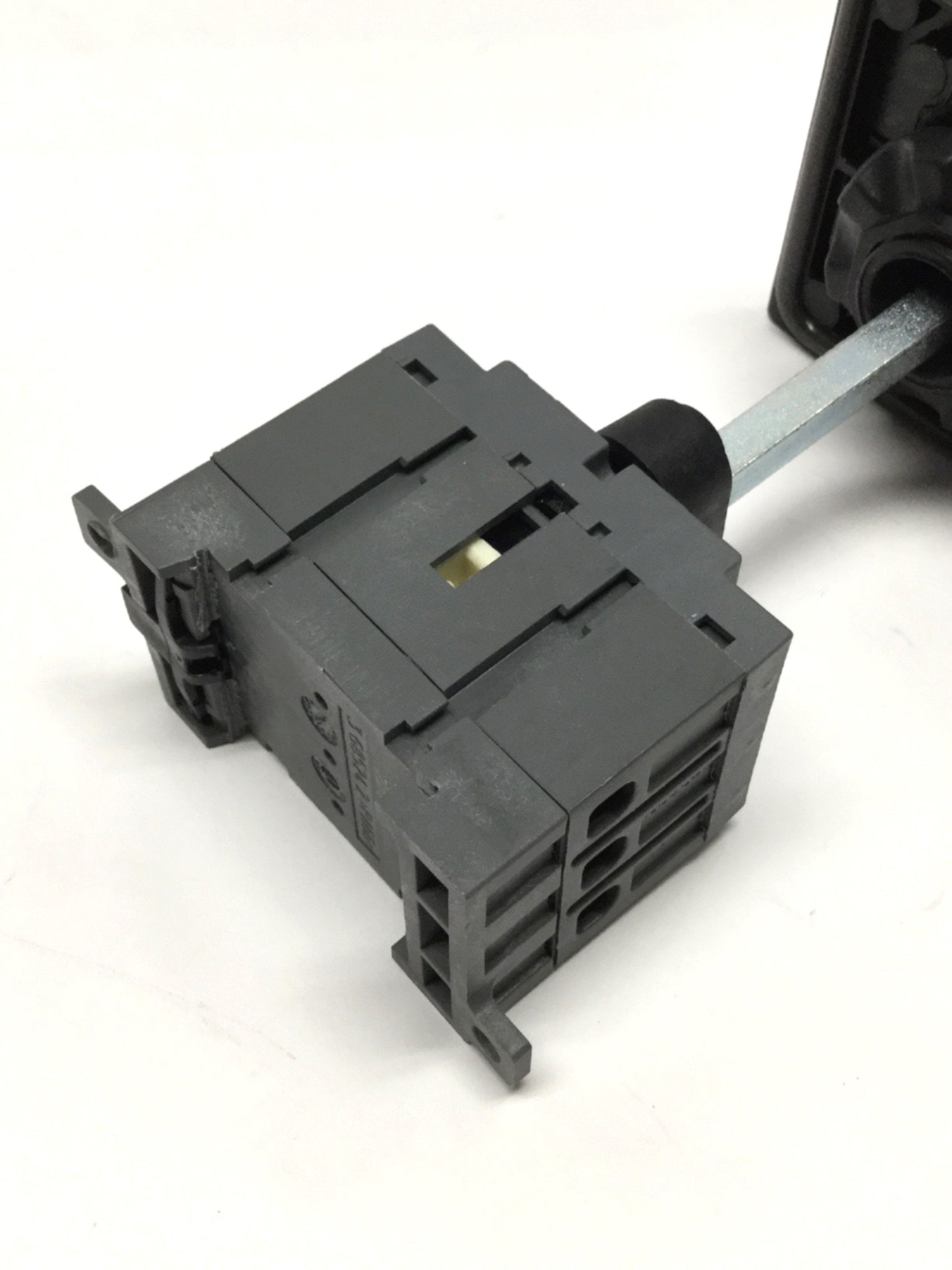 Used ABB OT40F3 Disconnect Switch 40A 600VAC, 3-Pole, Non-Fusible, DIN Rail Mount