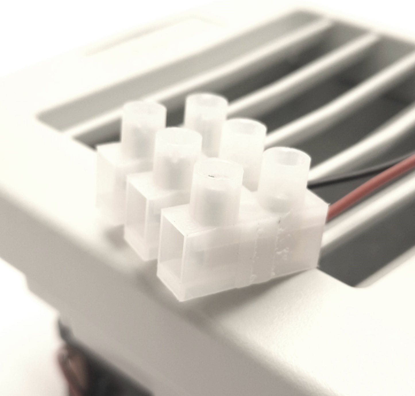 New – Open box Hoffman HF0424414 nVent Side Mount Filter Fan, 24V DC, 21CFM, 112 x 113 x 80mm