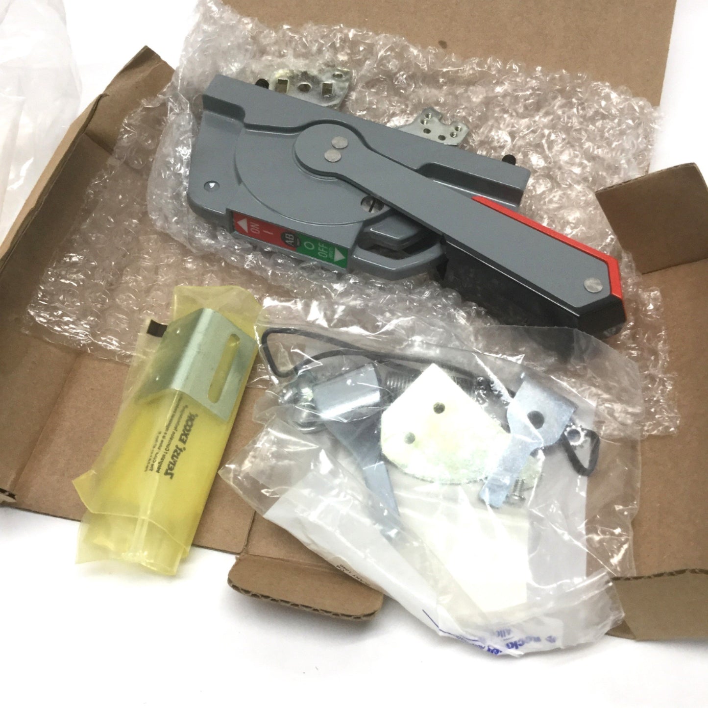 New Allen Bradley 1494U-HM1 Disconnect Switch Small Operating Handle for 30-200A