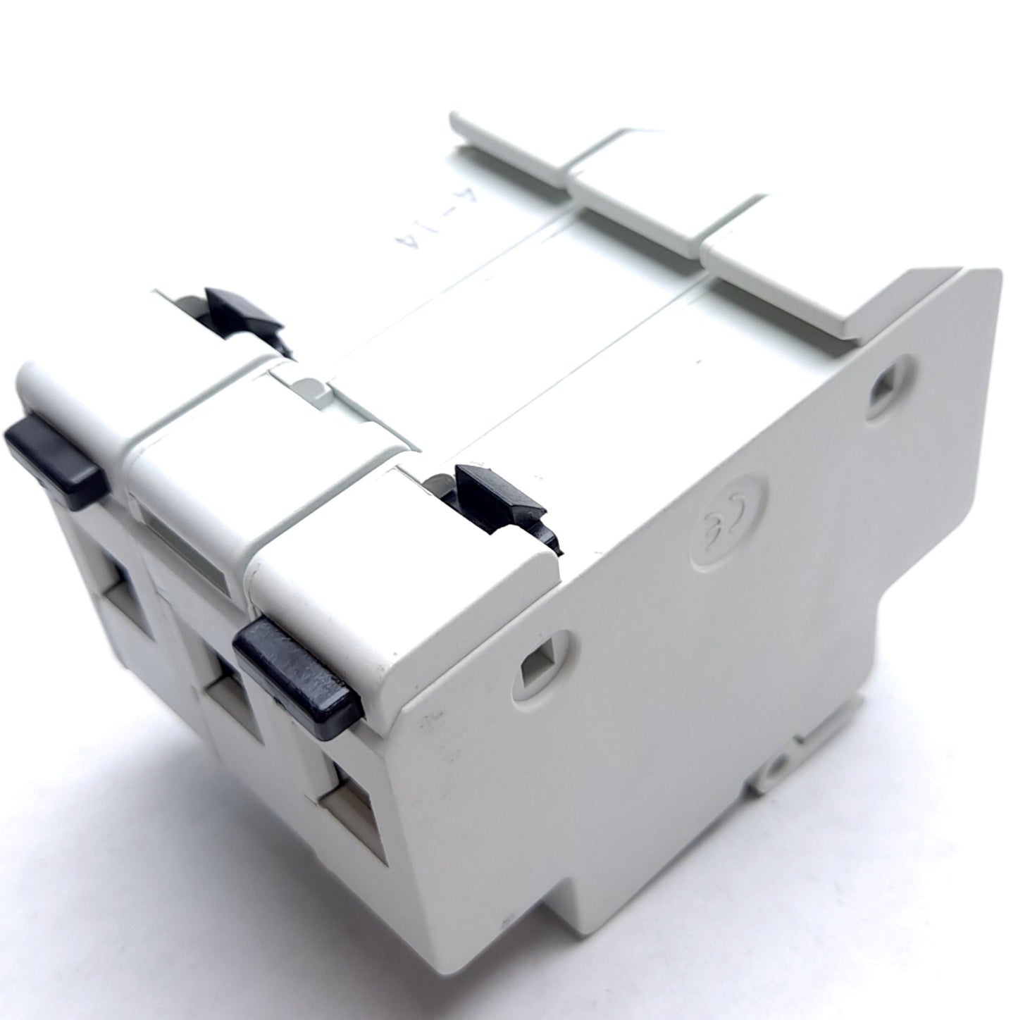 New Ferraz Shawmut USCC3I Fuse Holder, 30A 600V, 3-Pole, Class CC Fuses