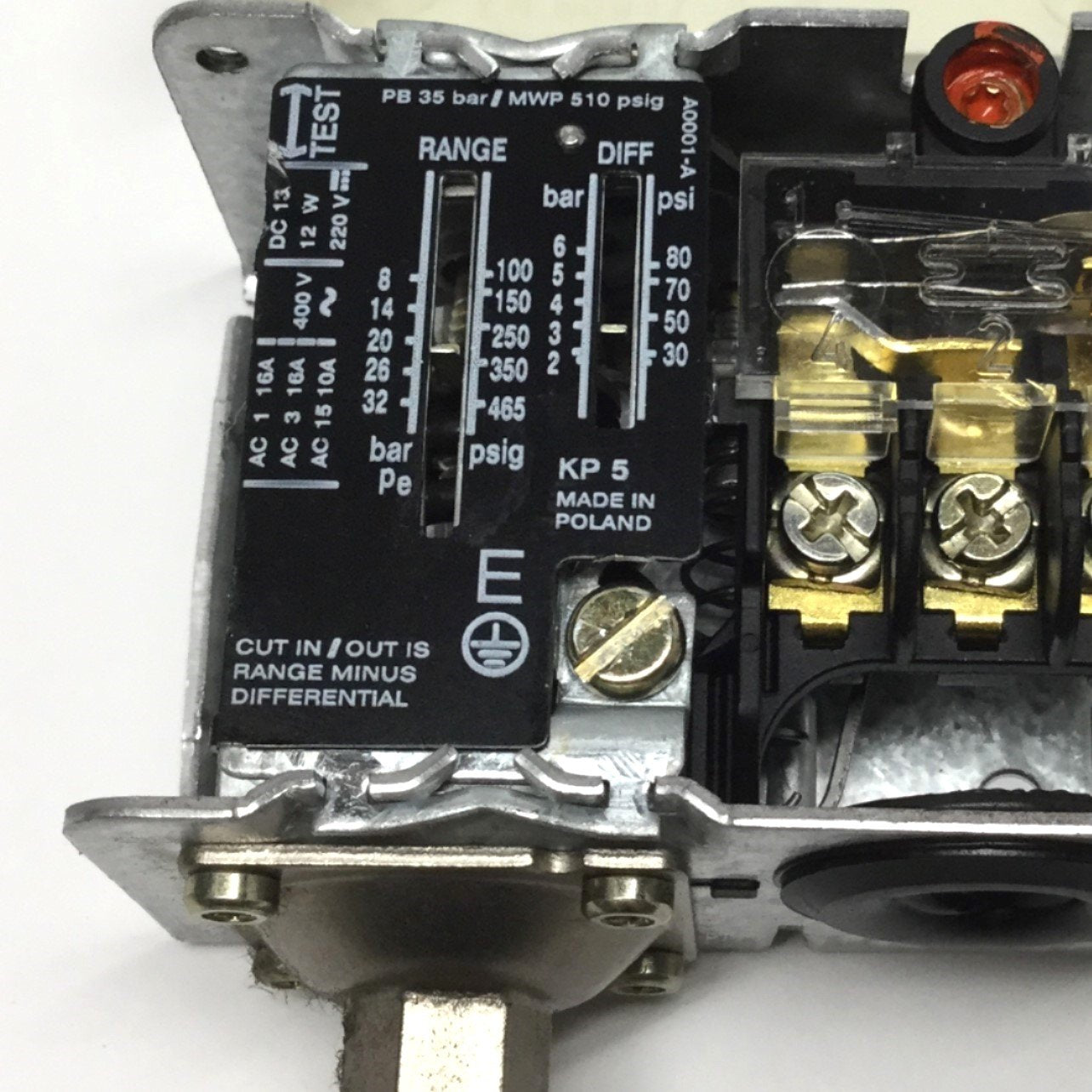 Used Danfoss KP5 Pressure Control Switch SPDT, 8-32 bar Range, 1.8-6 bar Differential
