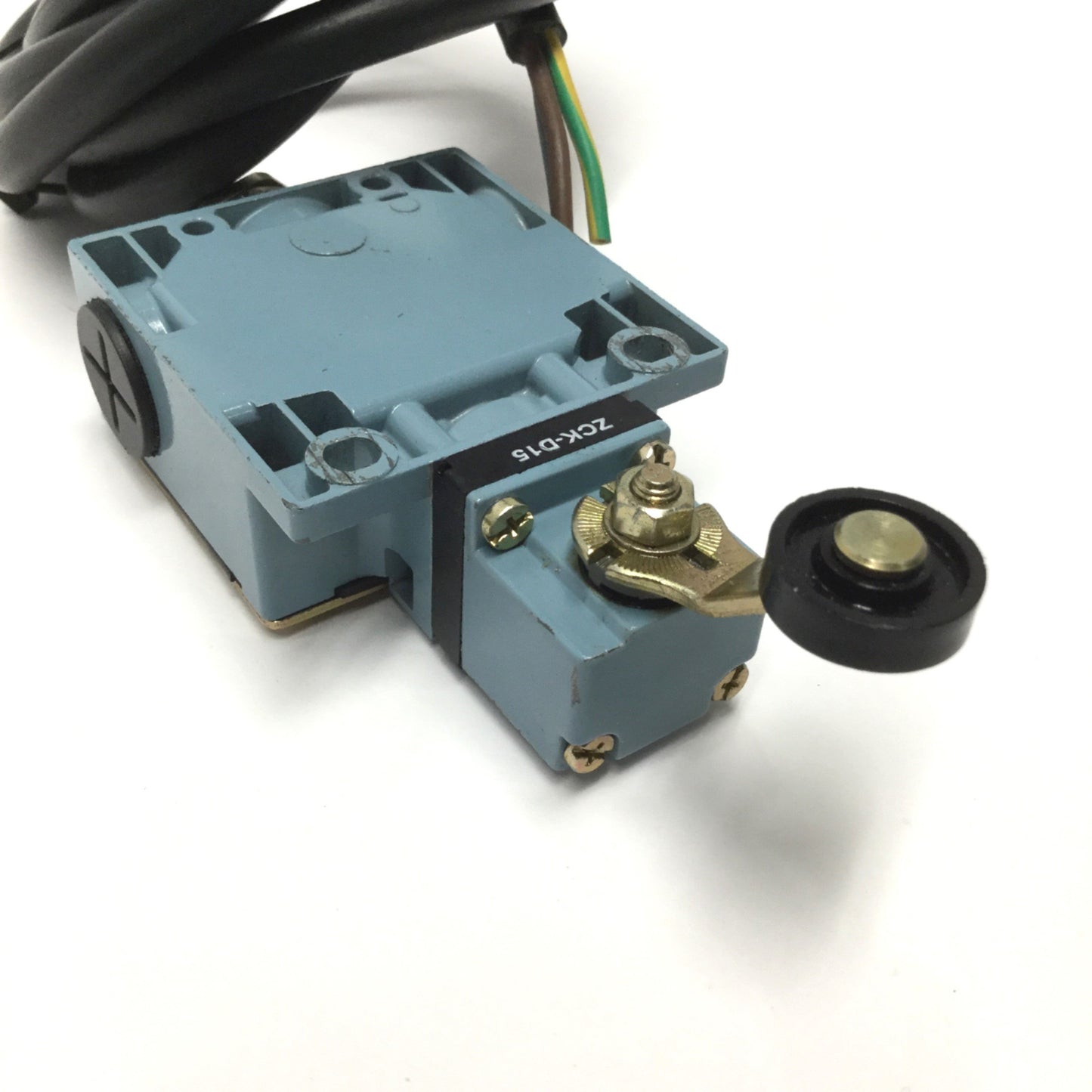 Used Telemecanique XCK-M OsiSense Metal Limit Switch, Roller Lever Operator, 1NO-1NC