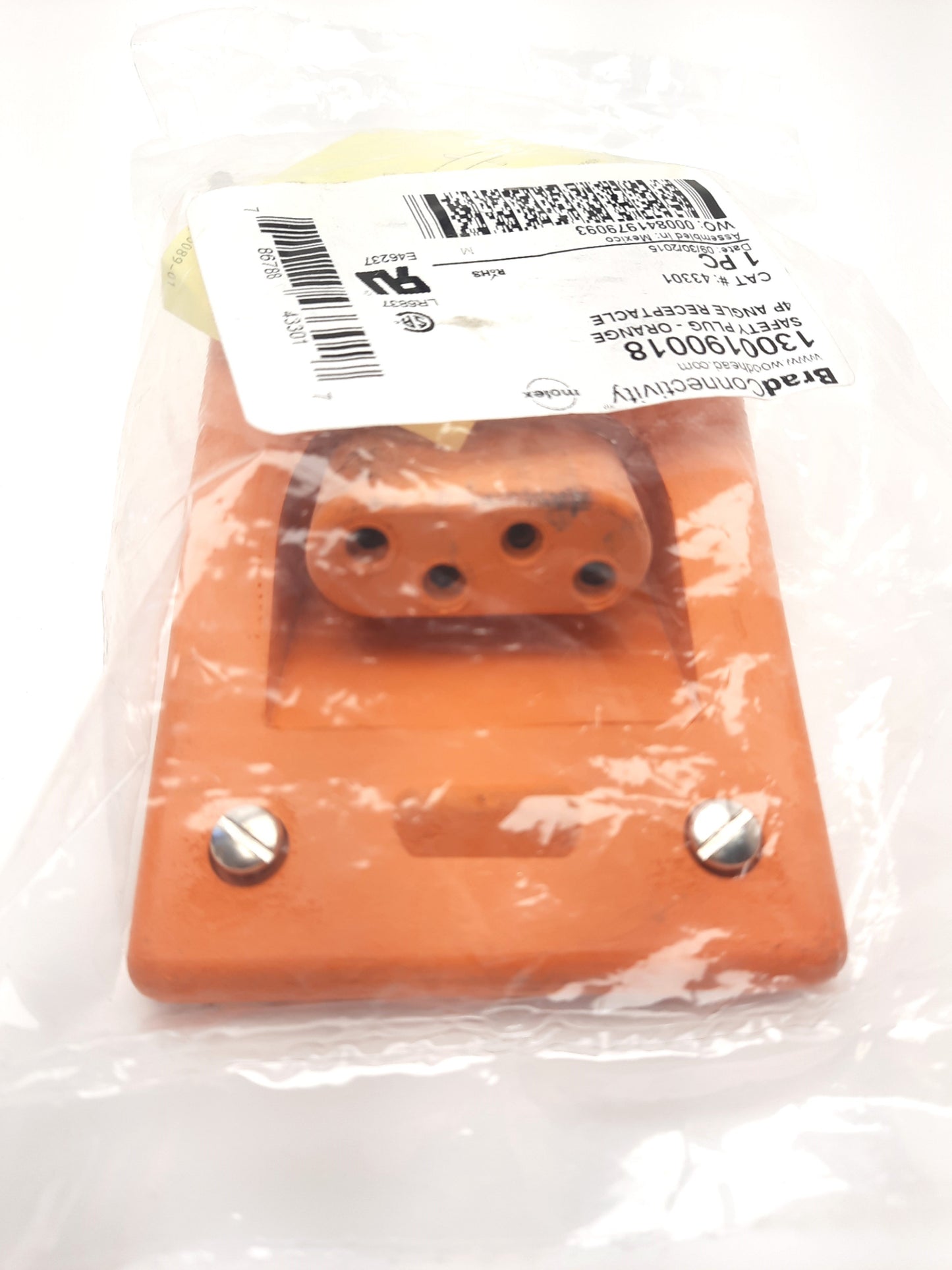 New Brad Connectivity 1300190018 Safety Plug 4 Pole Angle Receptacle 600VAC 25A