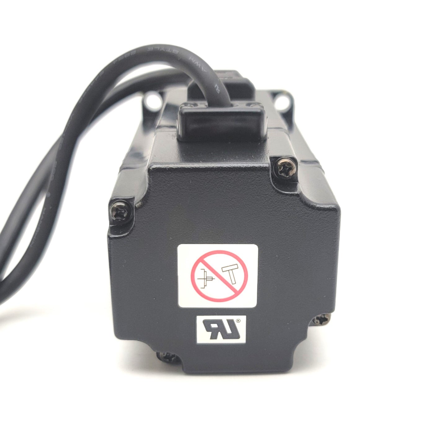 Used Yaskawa SGMAS-04AGA-SU12 Sigma AC Servo Motor 200VAC, 400W, 3000RPM, 60mm Frame