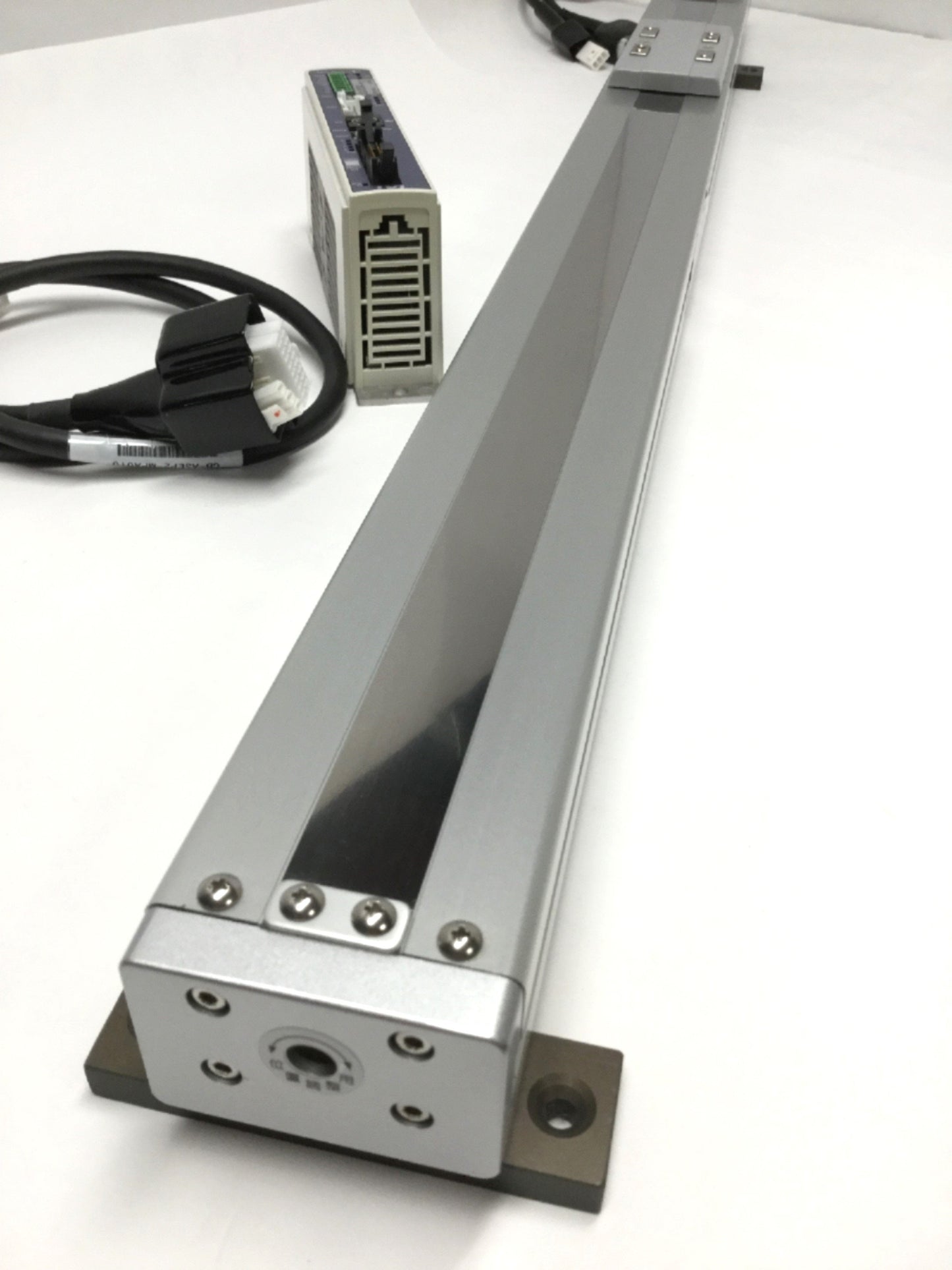 Used IAI RCA-SA6C ROBO Cylinder Linear Ball Screw Actuator w/Paired Controller 600mm