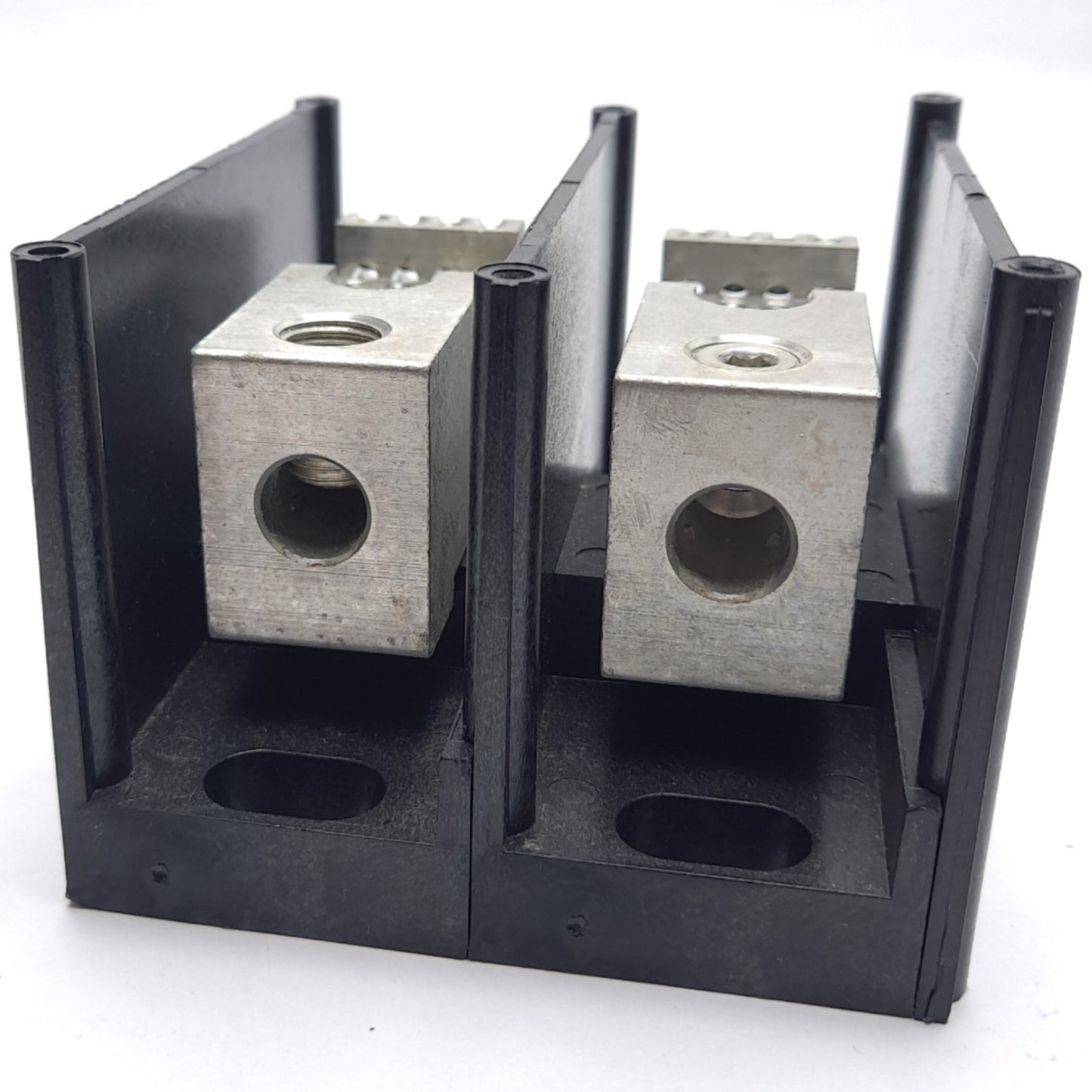 Used Ferraz Shawmut MPDB67112 Power Block Distribution 2 Pole, 600 V, 200 A