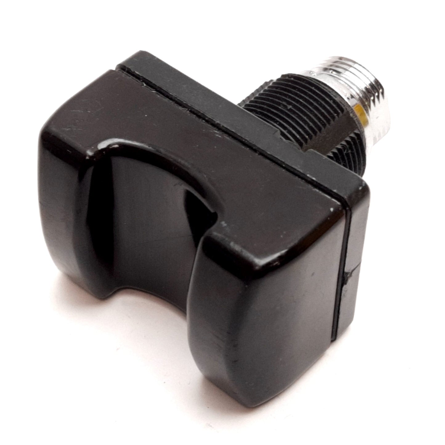 Used Banner OTBVR81LQD Momentary Touch Button, SPDT, 20-30VAC/DC, 5-Pin Mini-Style QD
