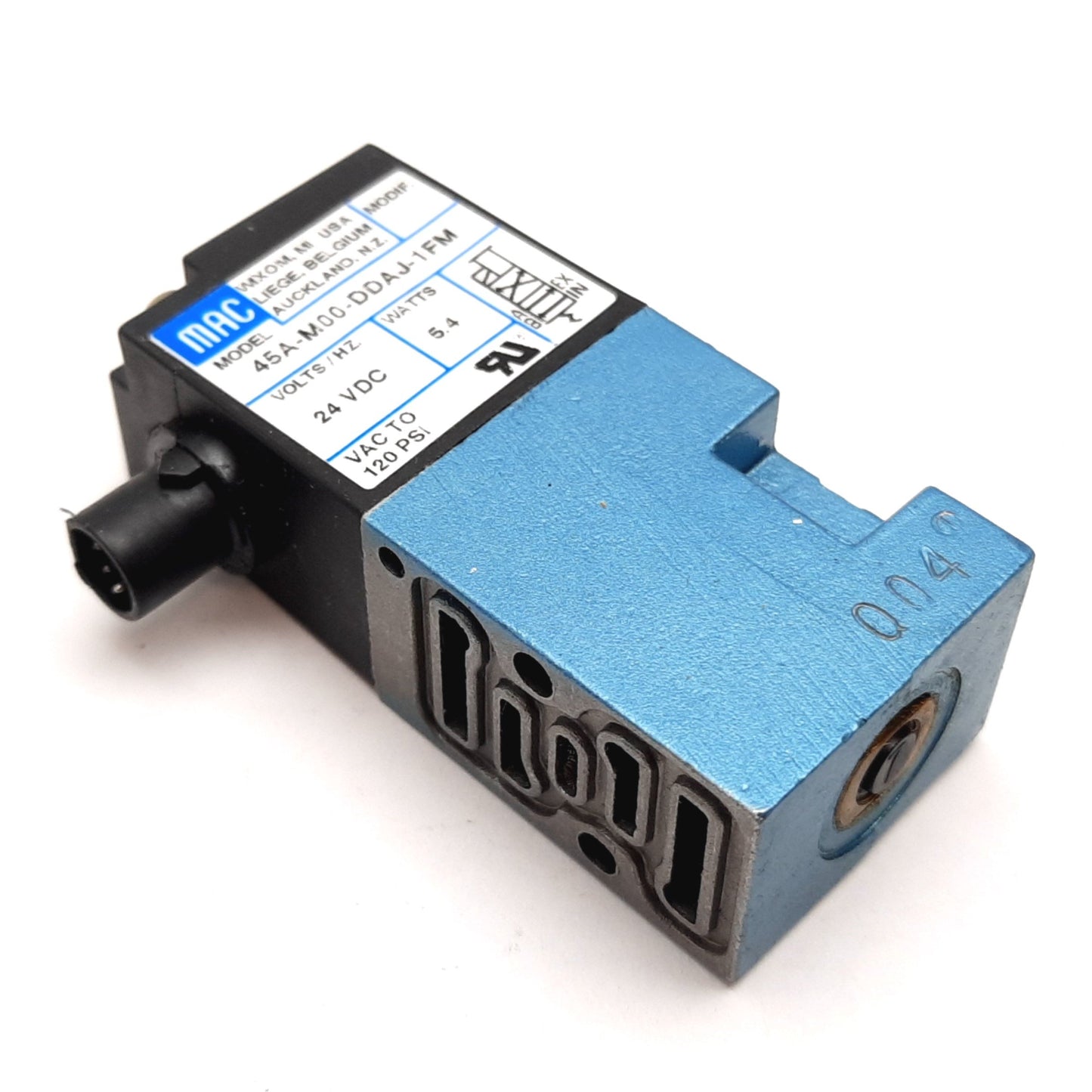New Mac 45A-M00-DDAJ-1FM Solenoid Valve, 2-Position 4-Port, 24VDC, Vac to 120psi