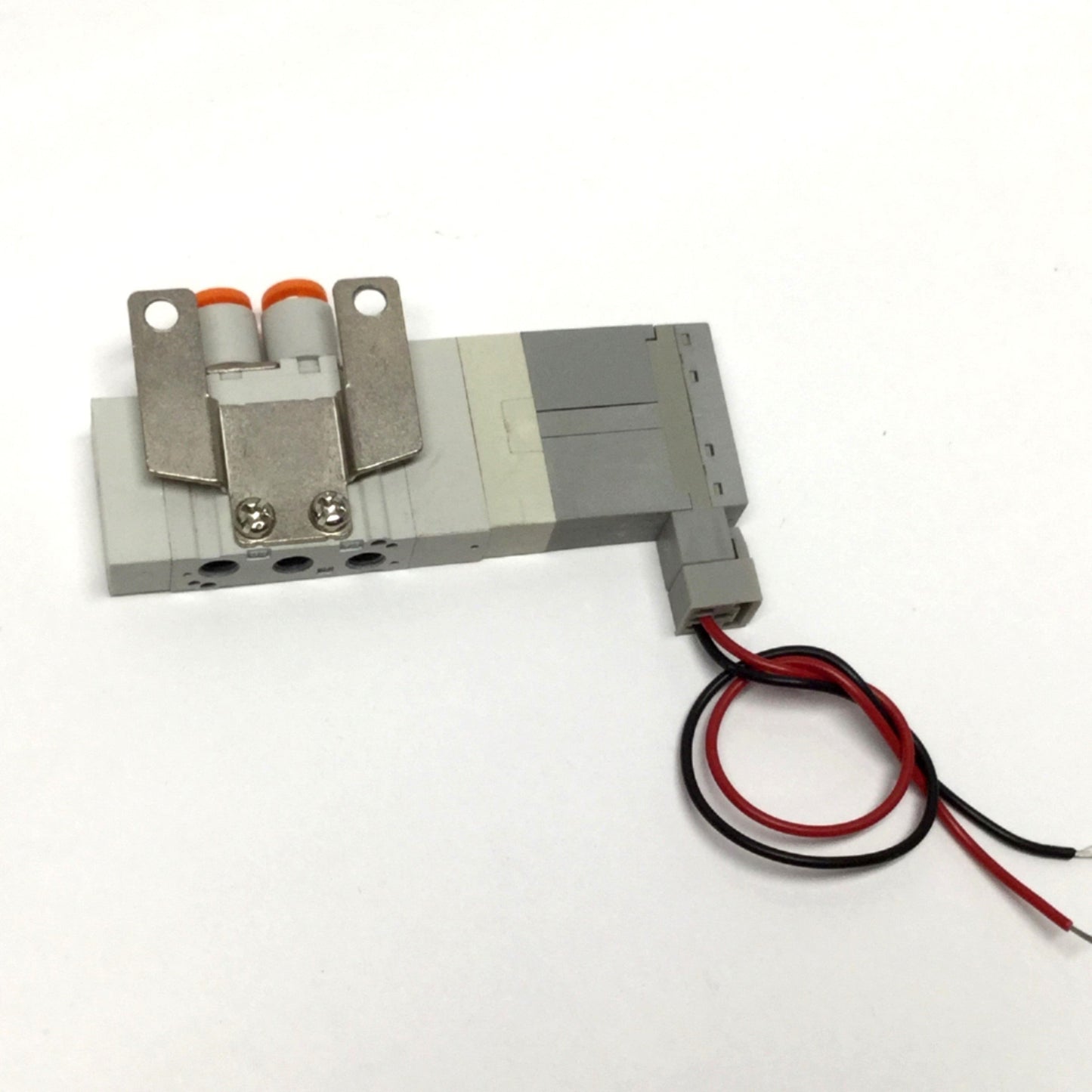 Used SMC SX3120-5L-C4 Solenoid Valve 24VDC Coil, 5-Port, 2-Position, 4mm One-Touch