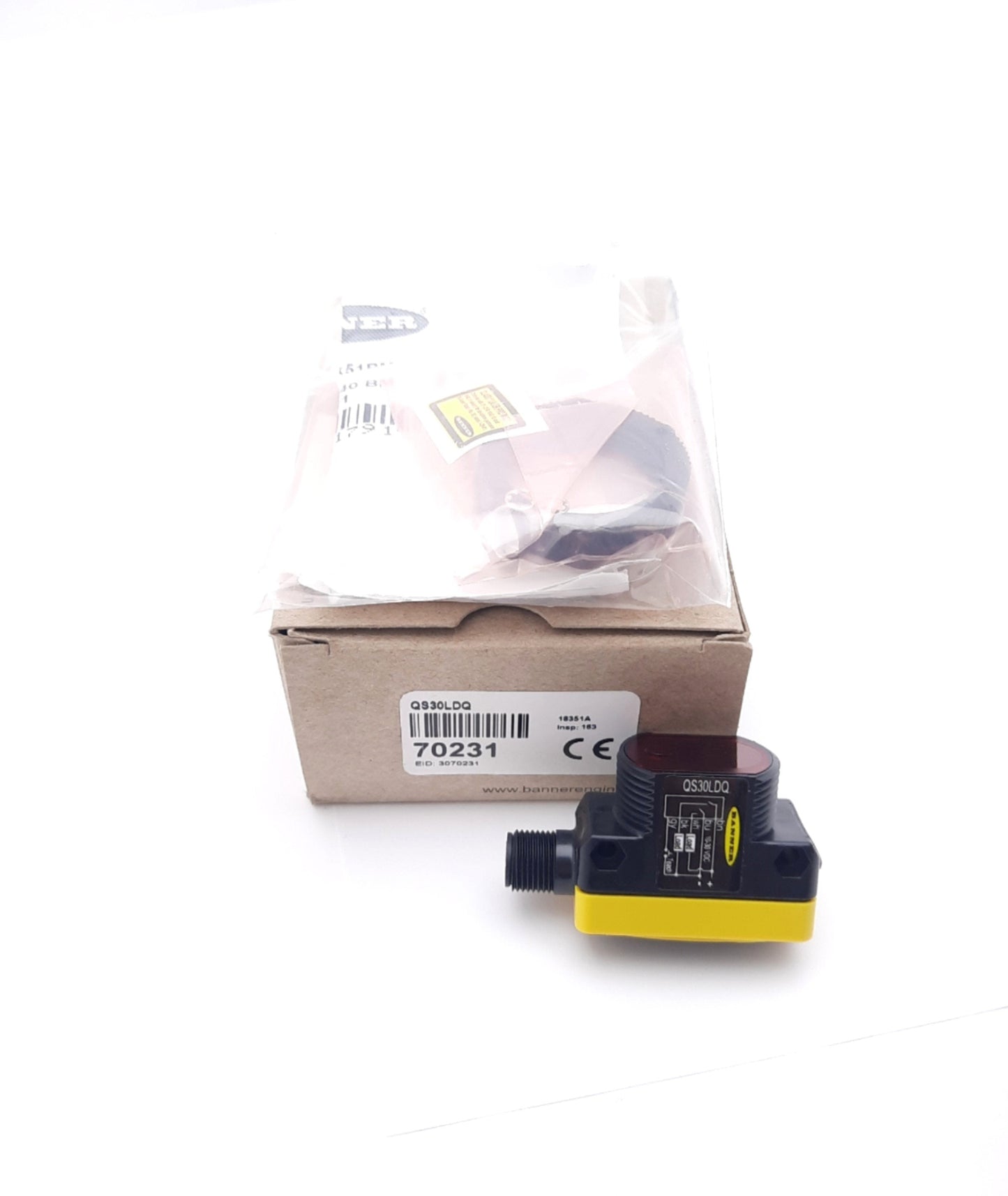 New Banner QS30LDQ Photoelectric Sensor Laser Diffuse, Range 400mm 10-30VDC NPN/PNP