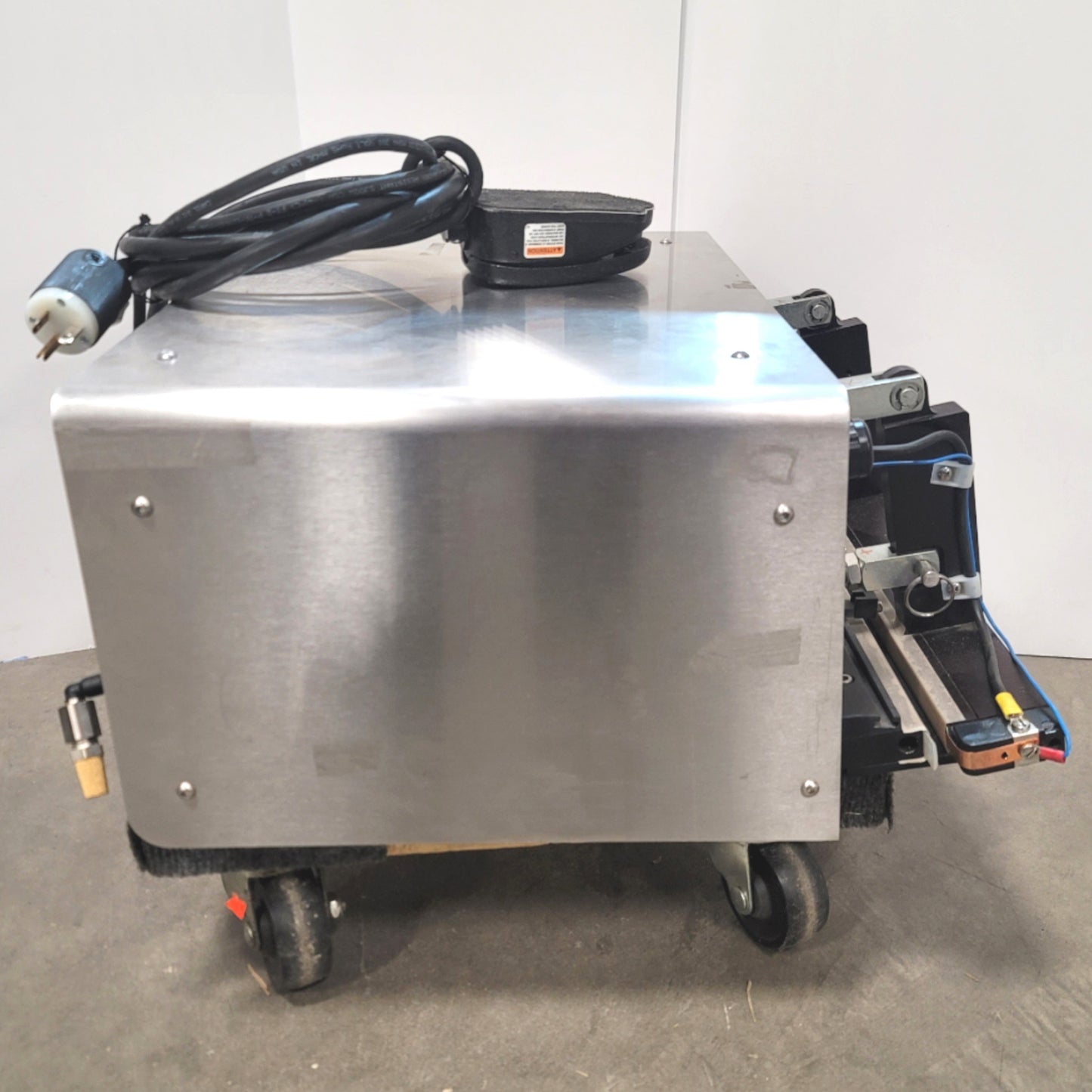 Used Packworld PW3016-440-1-22-06 Vertical Impulse Heat Sealing Machine 16" 110VAC