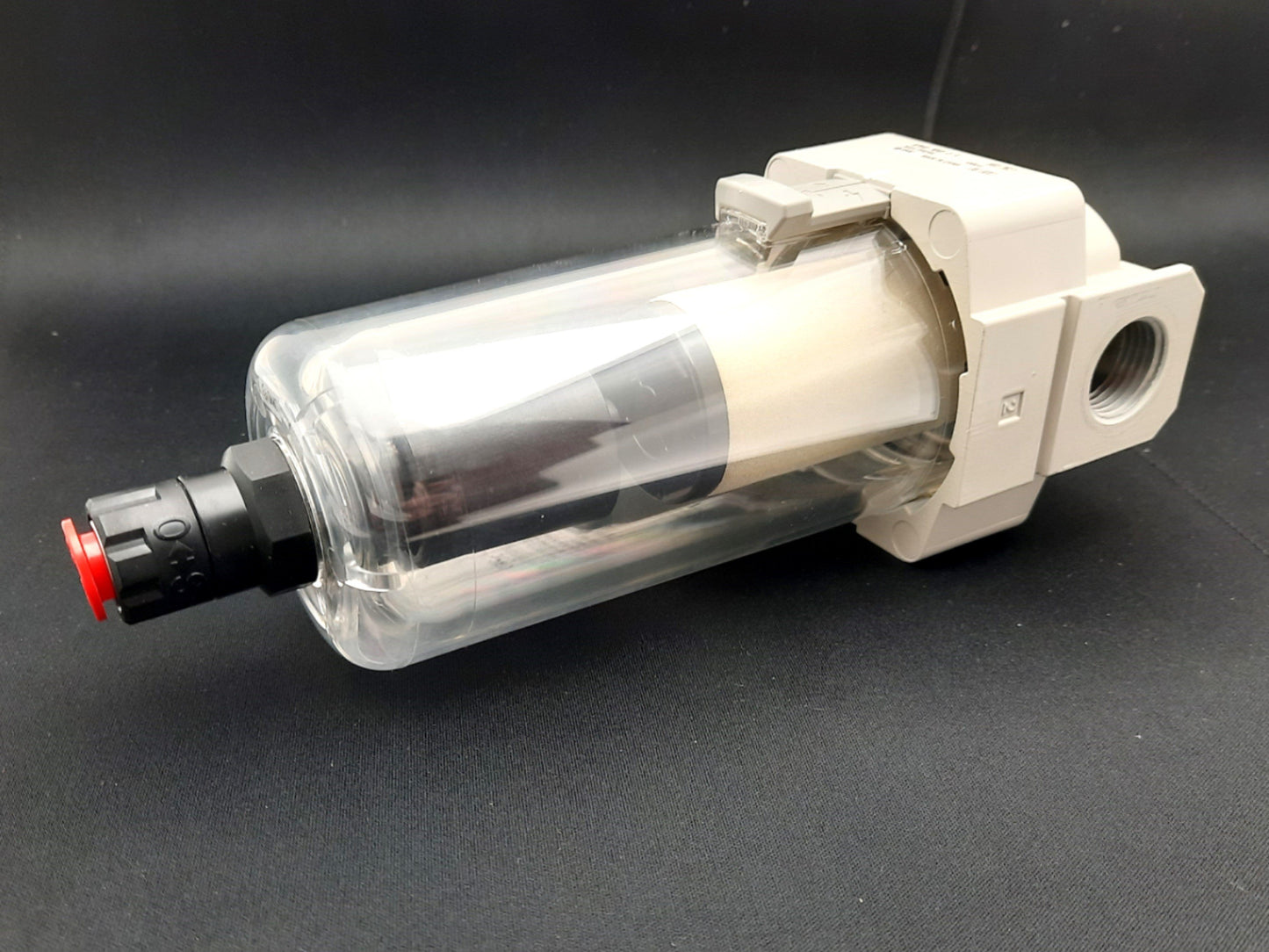 New SMC AFM40-N04D-Z-A Mist Separator Module 150 PSI 1/2" NPT N.O Drain Port