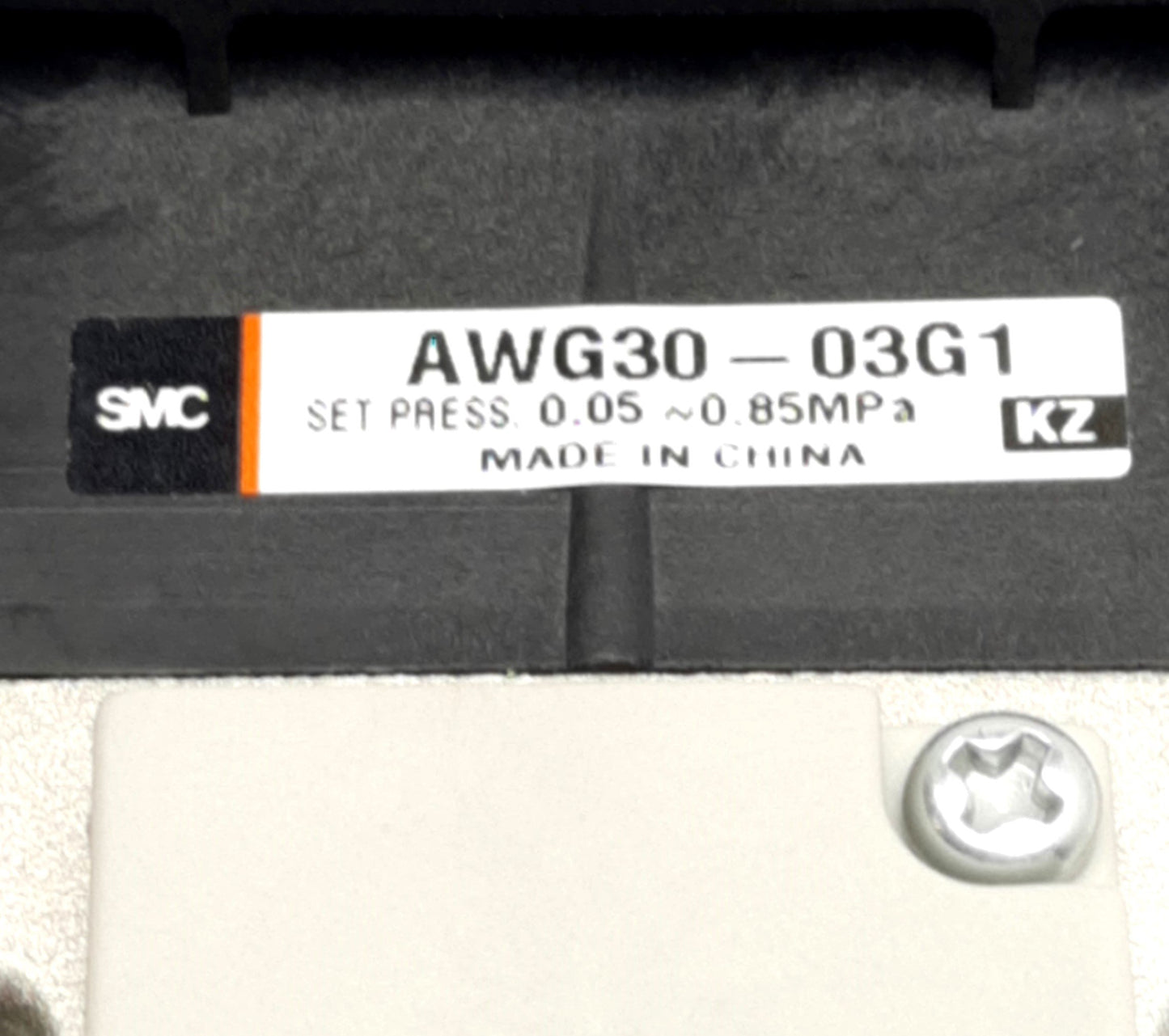 New SMC AWG30-03G1 Filter Regulator, 3/8" Rc, 1.0 MPa Max, 60°CMax, 0.05-0.85 MPa