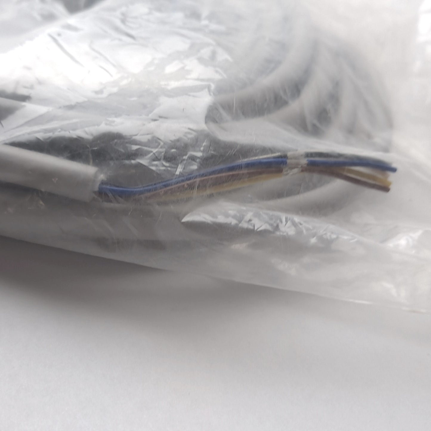 New Omron F39-JG7A-L Extended Mating Cable, 7m length, 5-Pin M12 Female Connector