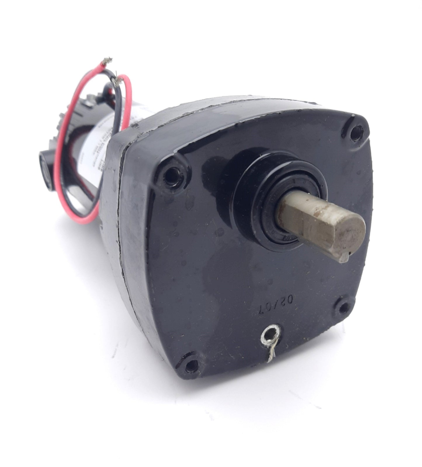 New Bison 011-190-4007 Gear Motor 24VDC, 2.4A 6.7:1 Ratio, 1/20HP, 11in-lbs 269rpm