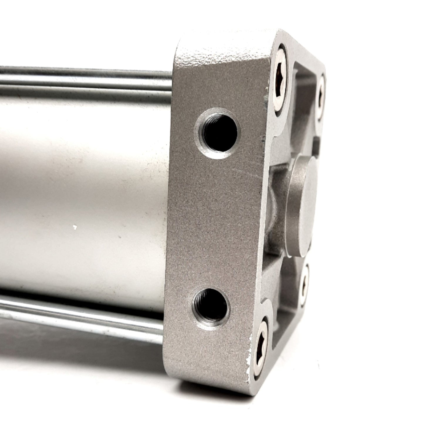 New – Open box SMC NCAW0-GCU001-0600 Tie Rod Cylinder, 250PSi, 1/2" RC, 1-1/2" Bore, 6" Stroke