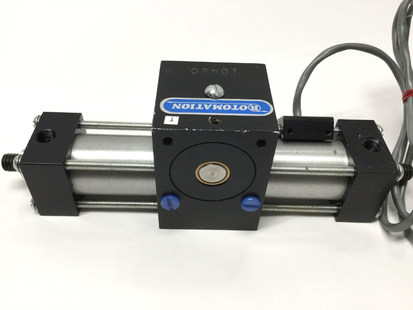 Used Rotomation A2-90-TC-S37 1" Bore Tie Rod 90° Rotary Actuator Ø3/8" Shaft, 39in-lb