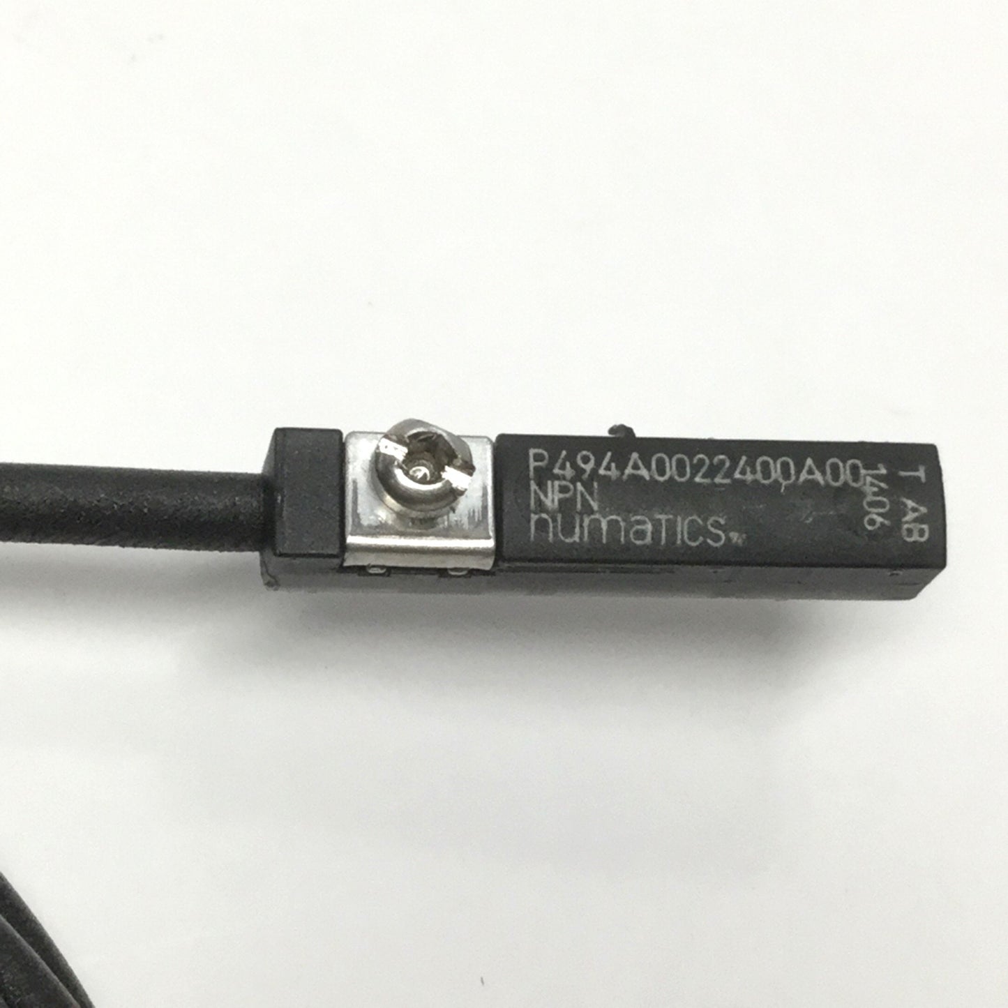 New Other Numatics P494A0022400A00 Hall Effect Cylinder Switch 10-30VDC, 3-Wire NPN, 2m