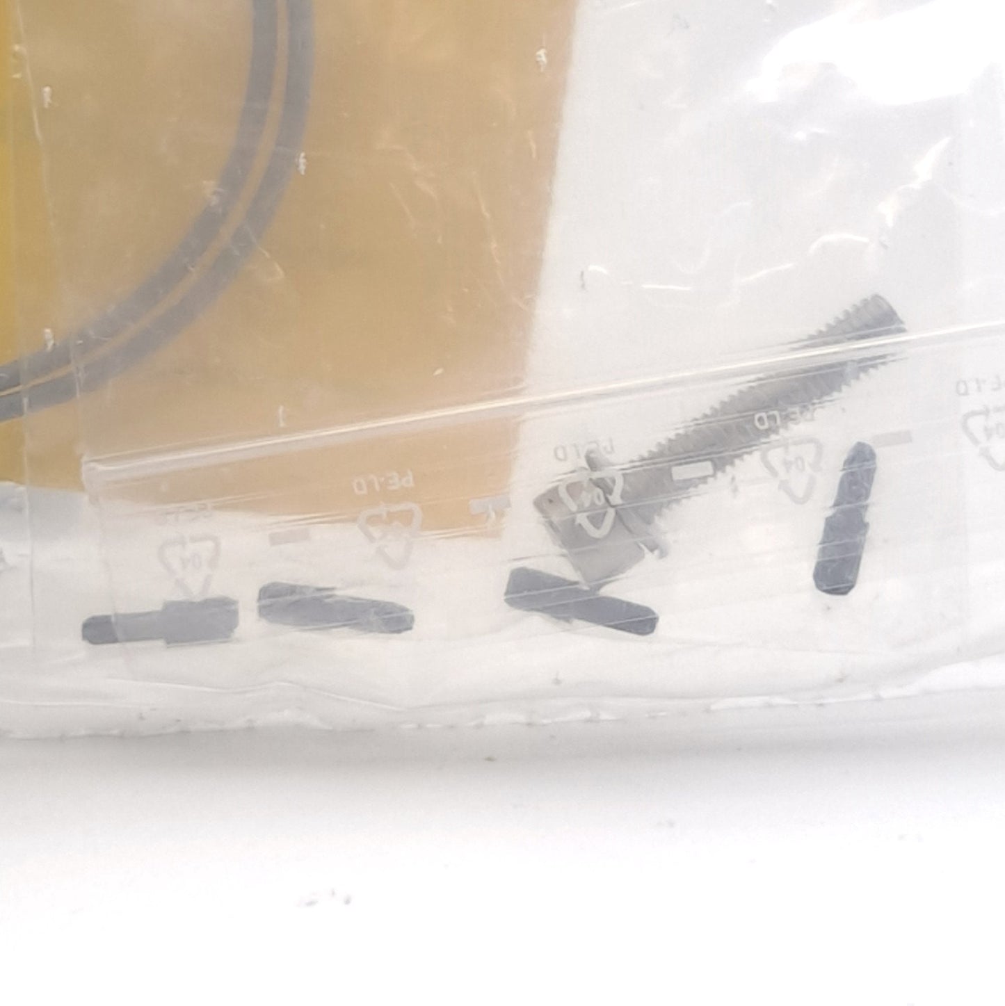 New Turck NI2-Q6.5-AN6-0.16-FS4.4X3/S304 Inductive Proximity Sensor, 2mm Range, 30Hz