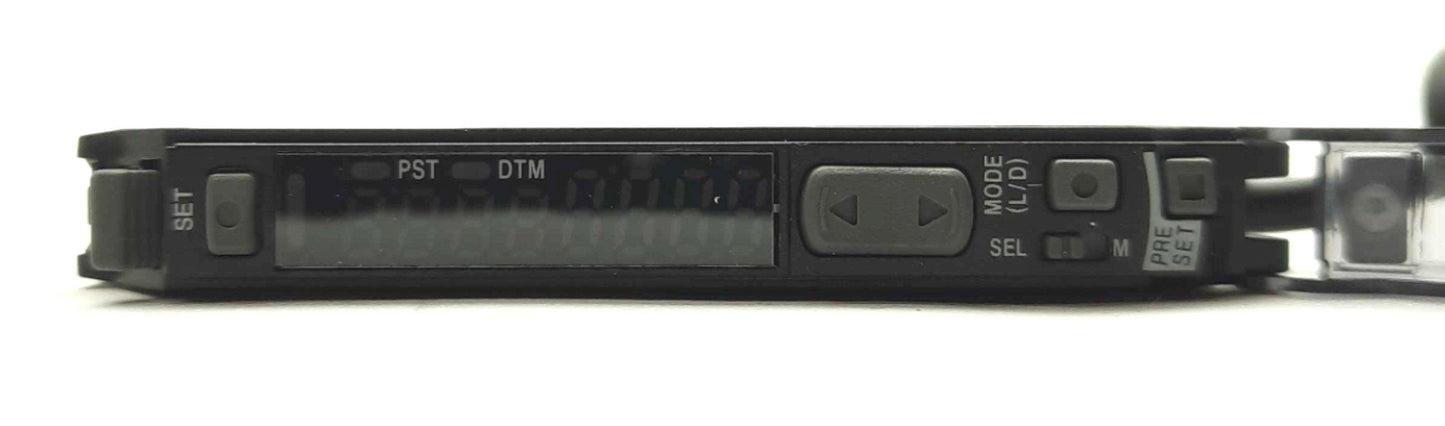 Used Keyence FS-N11P Digital Fiber Optic Sensor Amplifier Red LED PNP 12-24VDC 12"