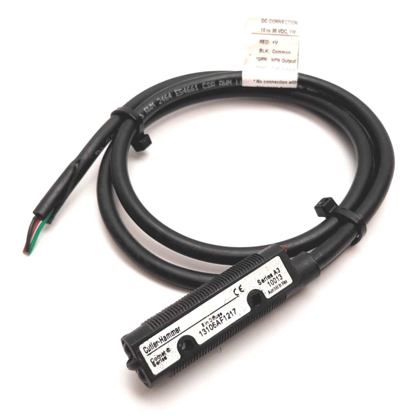 Used Cutler Hammer 13106AF1217 Photoelectric Sensor, 8" Range, 10-30VDC, PNP/NPN Out