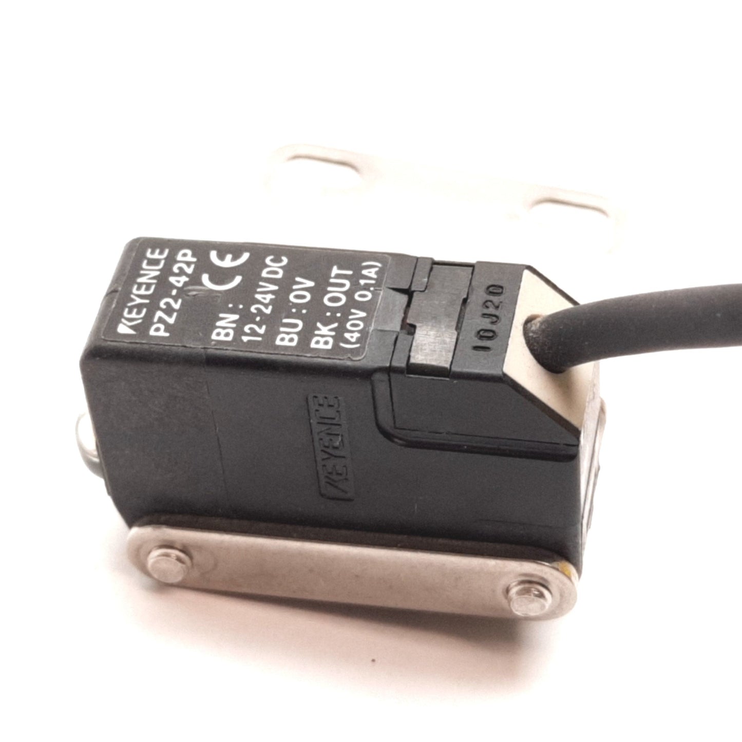 Used Keyence PZ2-42P Photoelectric Sensor, Diffuse Reflective, 100mm, 12-24VDC, PNP