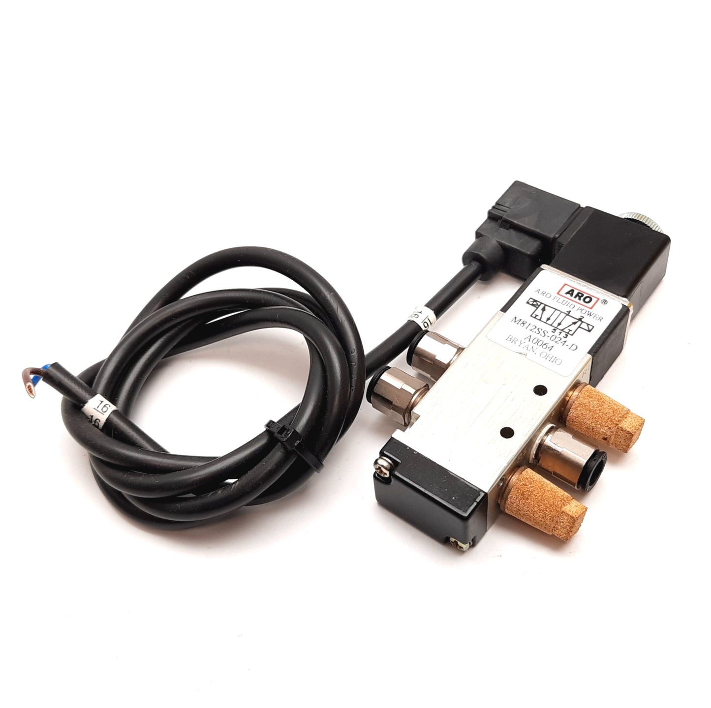 Used ARO M812SS-024-D Solenoid Valve, 2-Position 5-Port, 24VDC, 115psi, 1/8" NPT