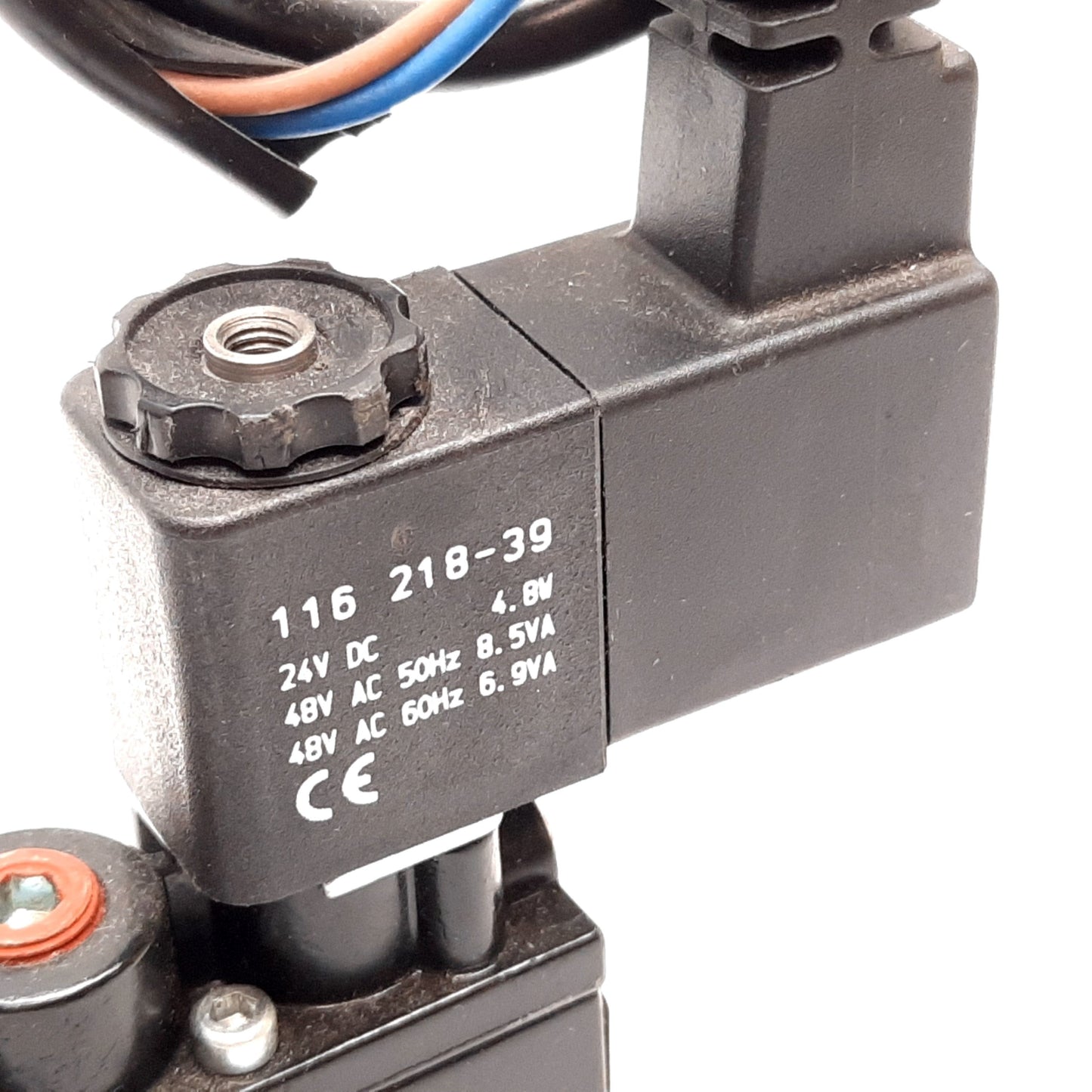 Used ARO A212SS-024-D-G Solenoid Valve, 2-Position 5-Port, 24VDC, 150psi, 1/4" NPT