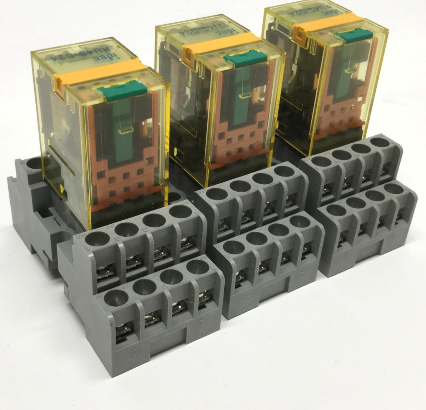 Used Lot of 3 IDEC RU4S-D24 Ice-Cube Control Relays 24VDC Coil, 6A 250VAC w/Sockets