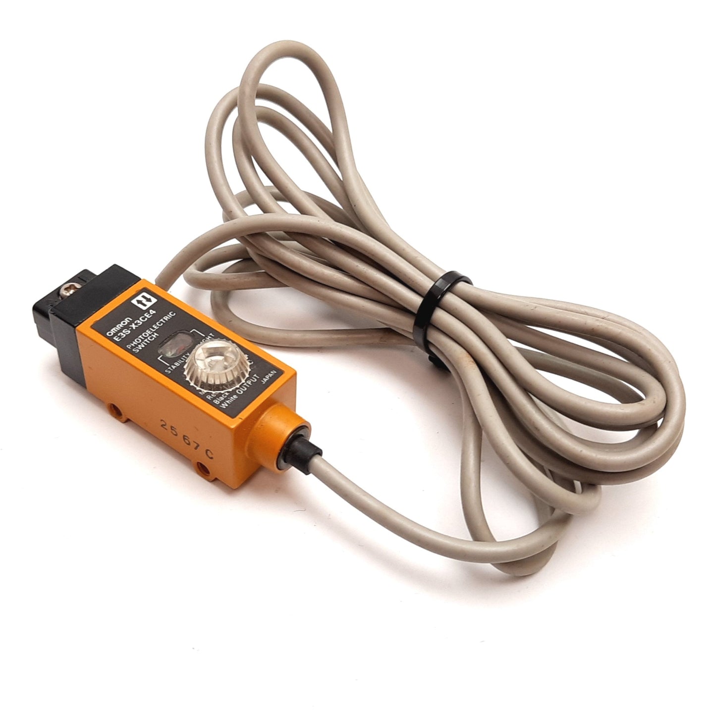 Used Omron E3S-X3CE4 Photoelectric Sensor, Supply: 12-24VDC, Output: NPN 80mA