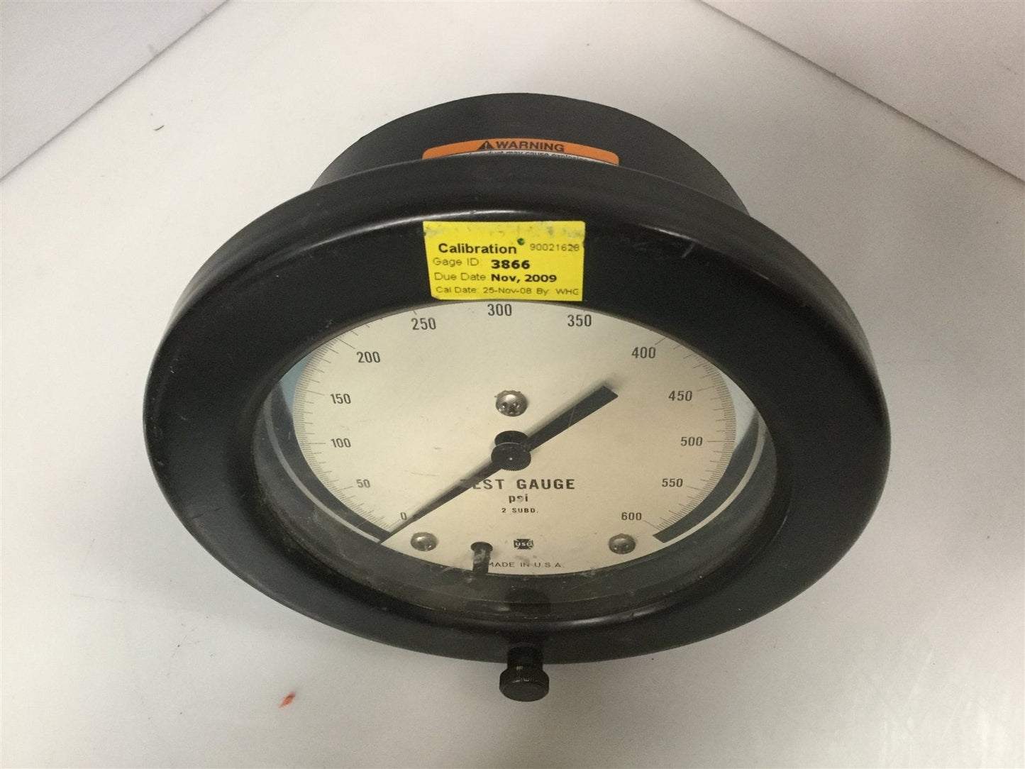 Used USG Test Gauge/Gage 0-600 PSI Dial: 4"Dia Housing: 6" Dia, Back Port: 1/4" NPT