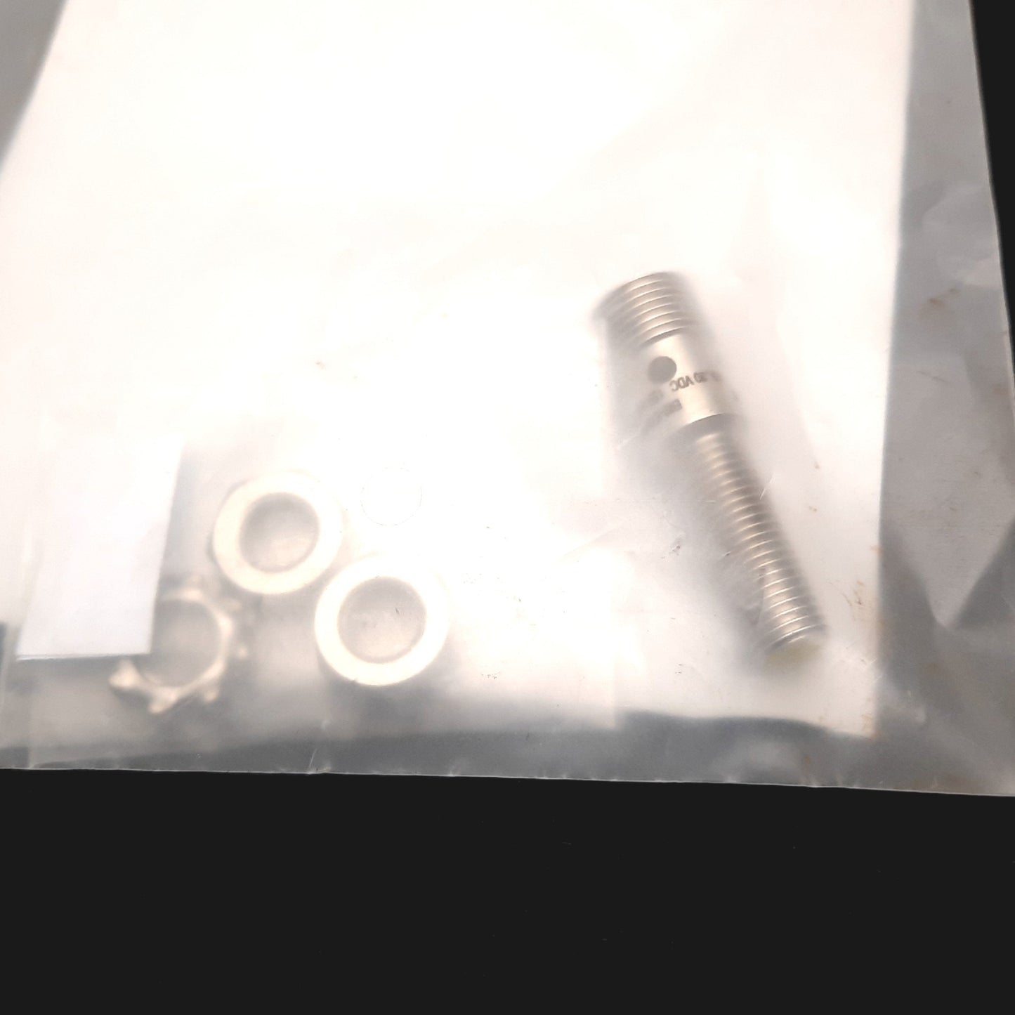 New Turck BI2-EG08K-AP6X-H1341 Inductive Proximity Sensor, 2mm, 10-30VDC, PNP, 4-Pin