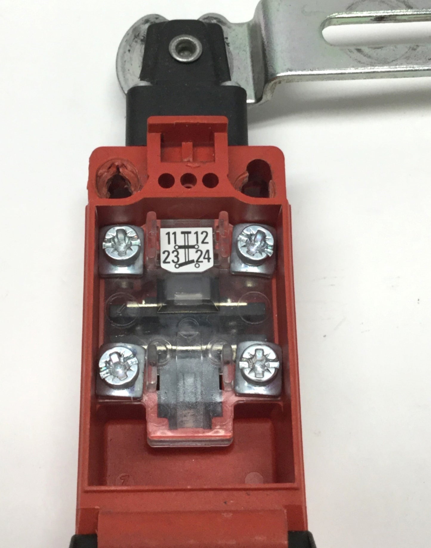 Used Banner SI-LS31HGRD Hinge Safety Limit Switch 1NC-1NO, 180° Lever Actuator, 10A